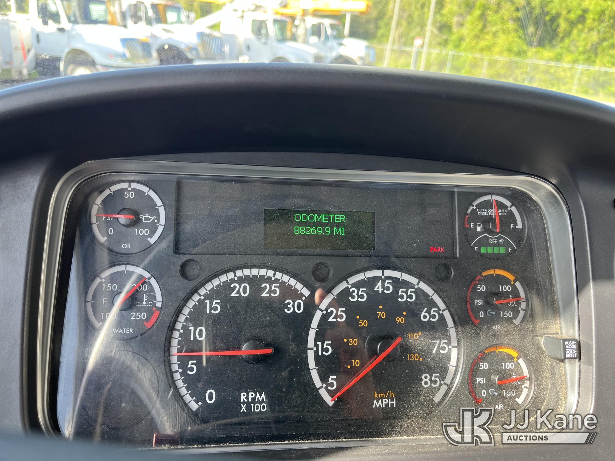 2016 Freightliner M2 106