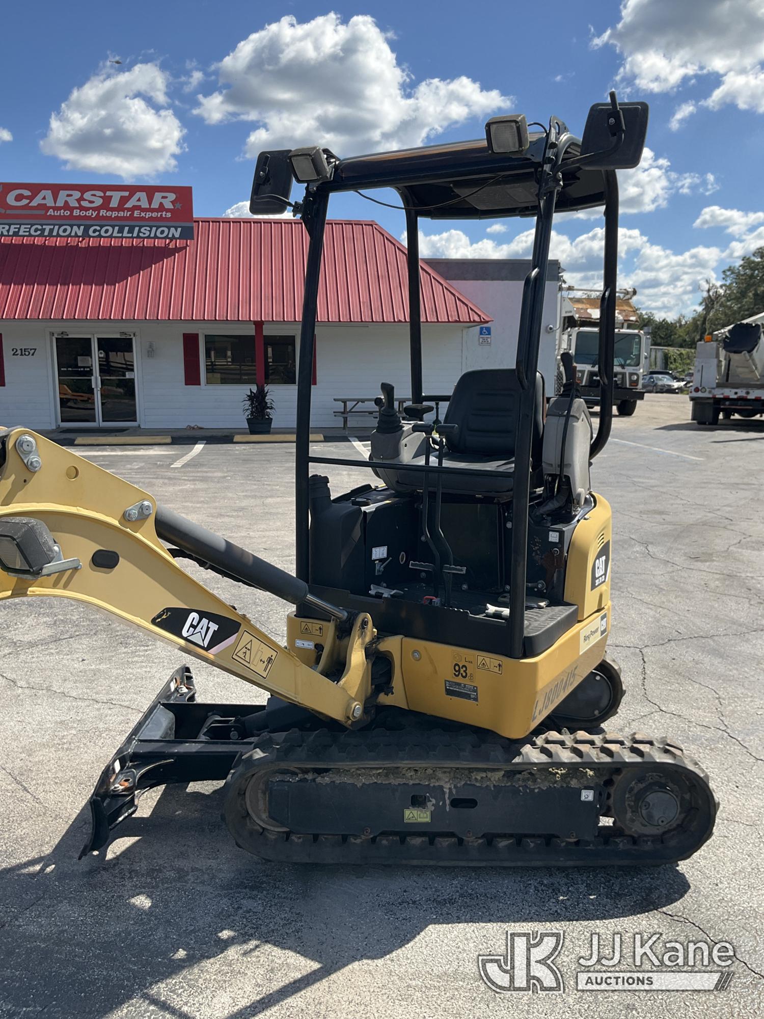 0 Caterpillar 301.7D CR