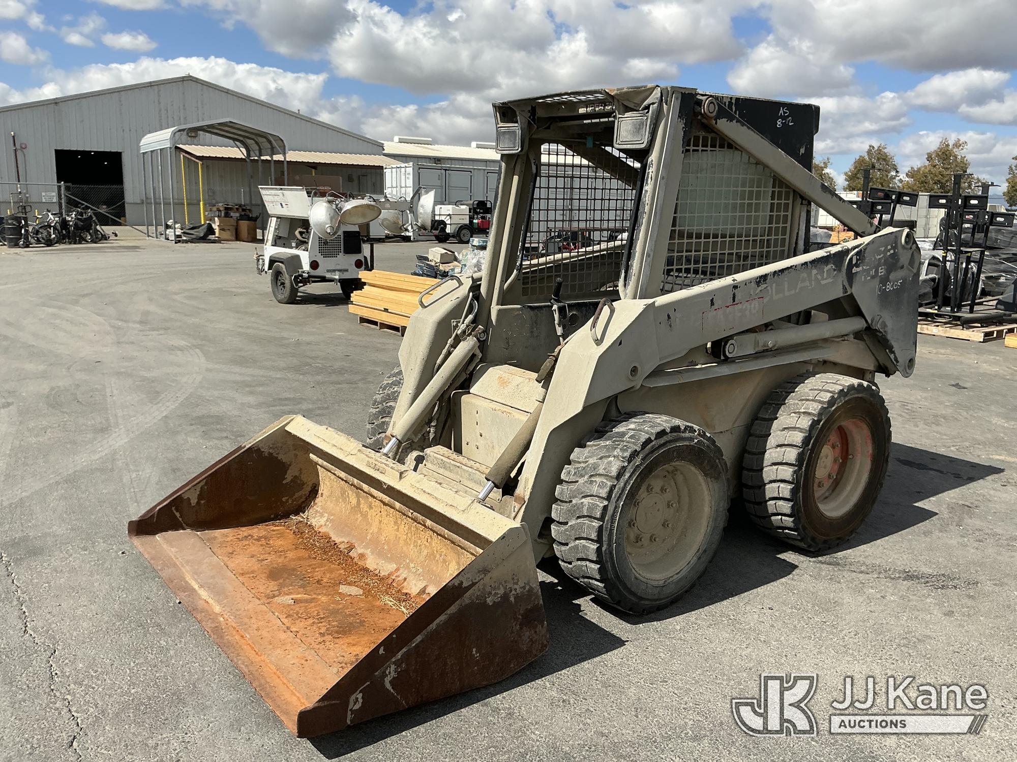 Photo of New Holland LX665