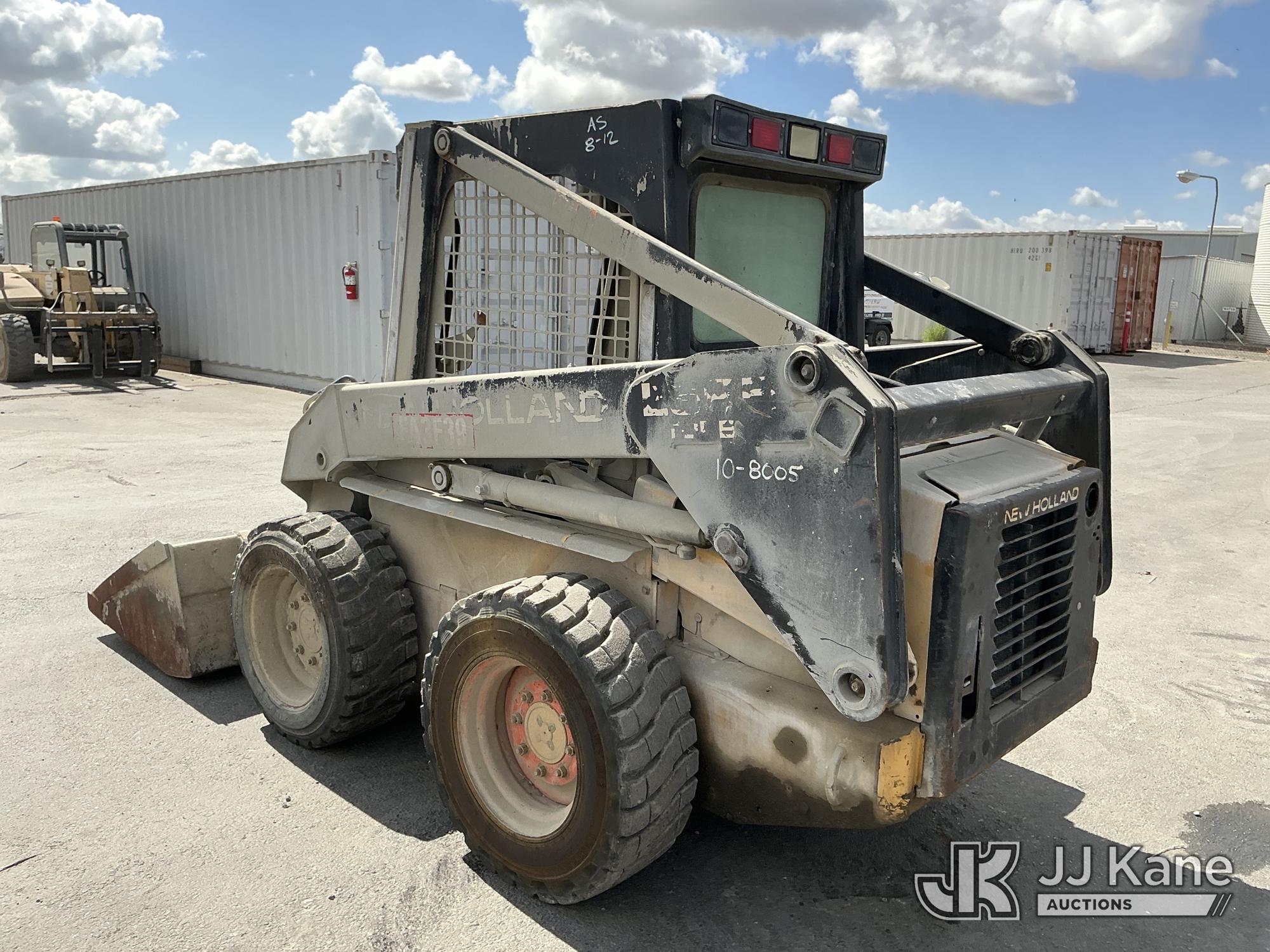 0 New Holland LX665