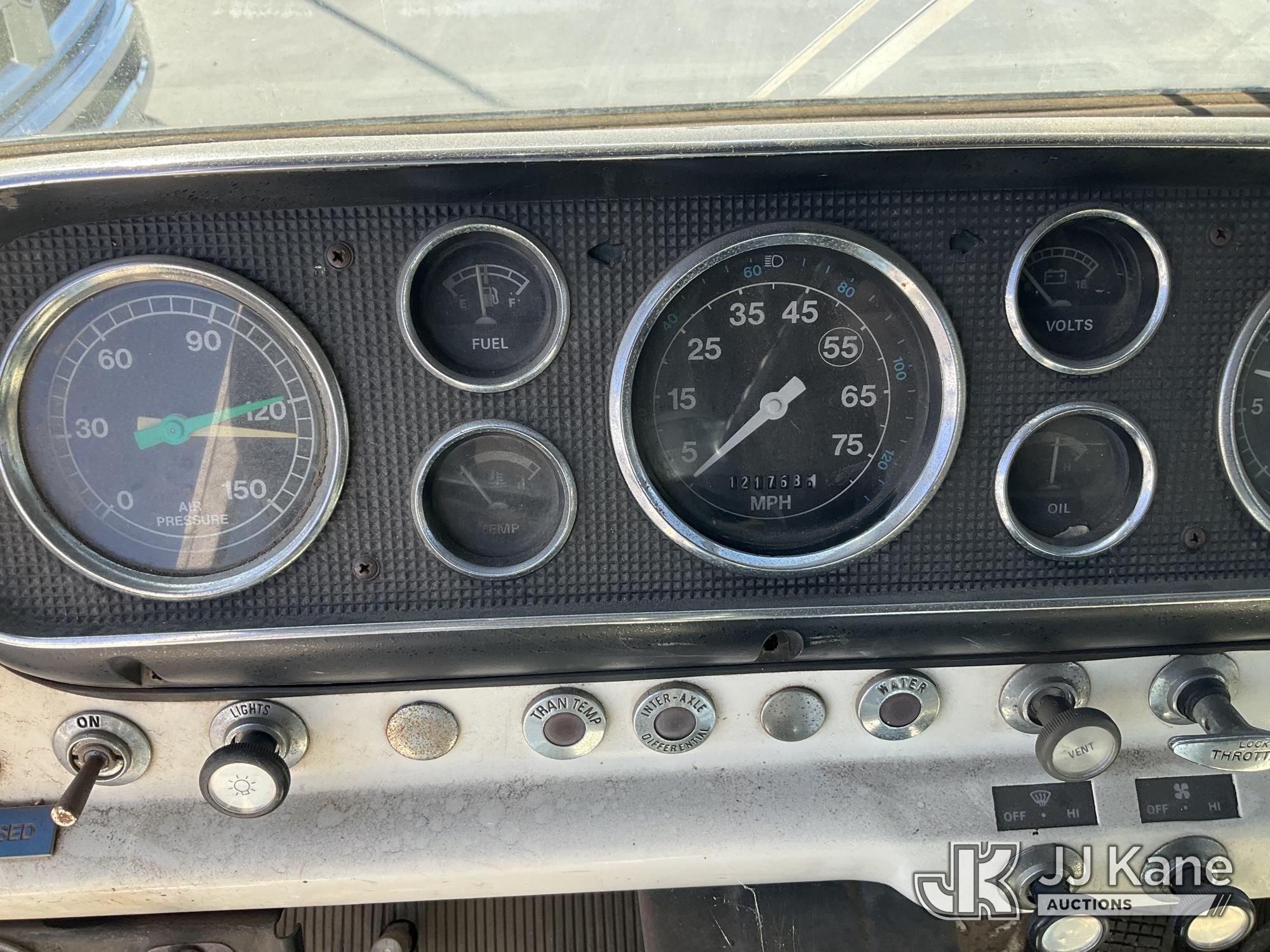 1990 Ford CT8000