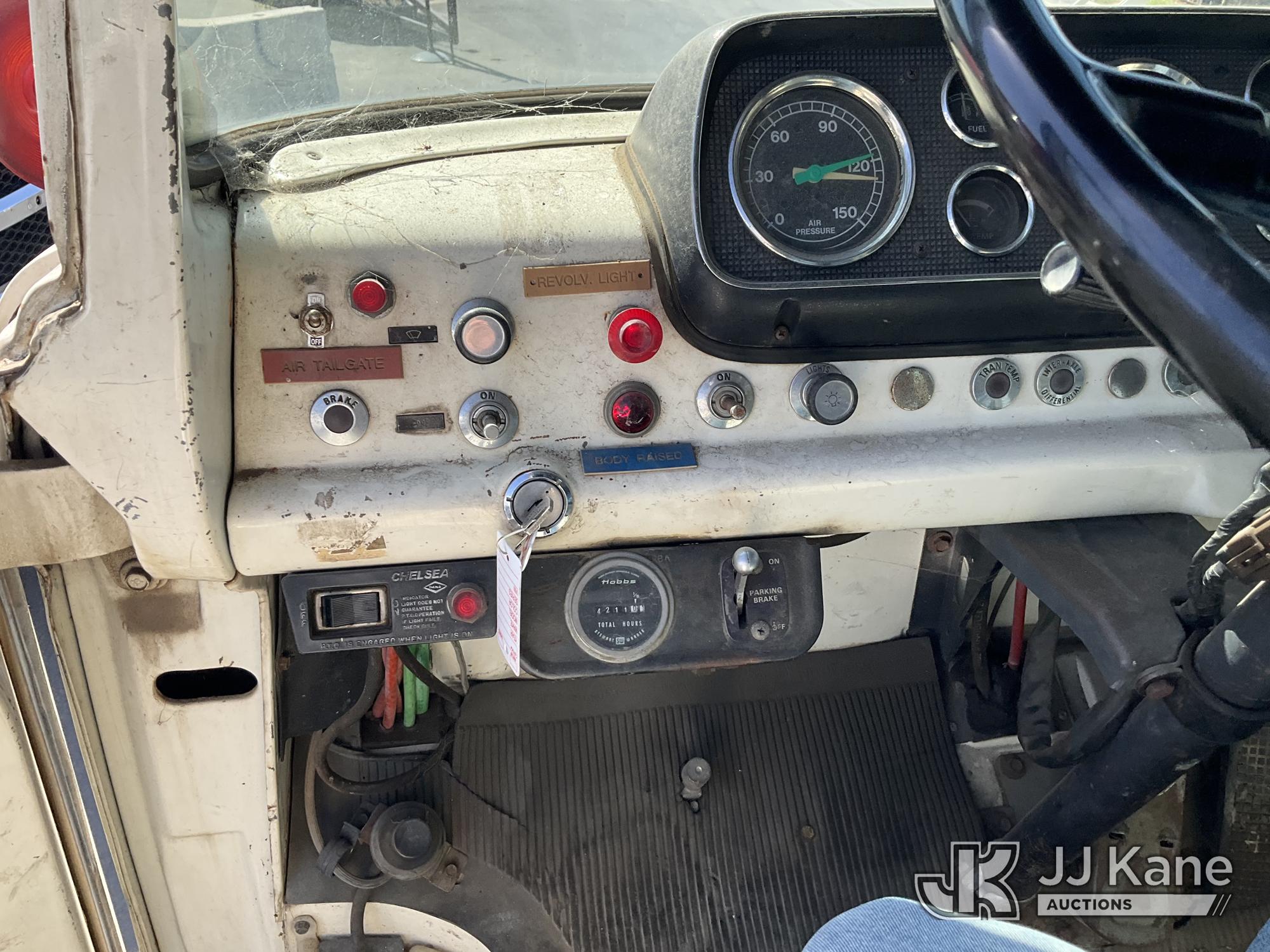 1990 Ford CT8000