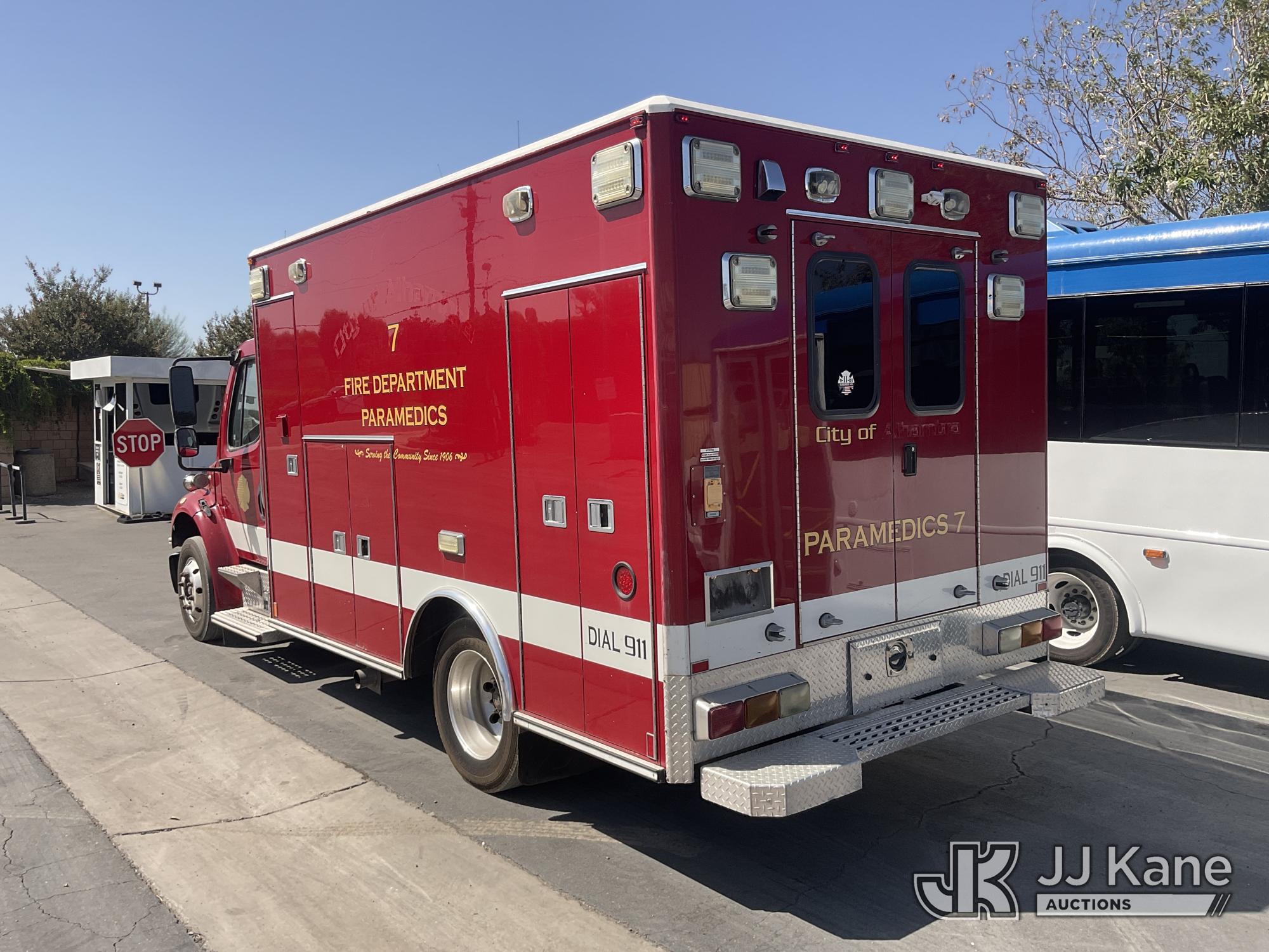 2007 Freightliner M2 106