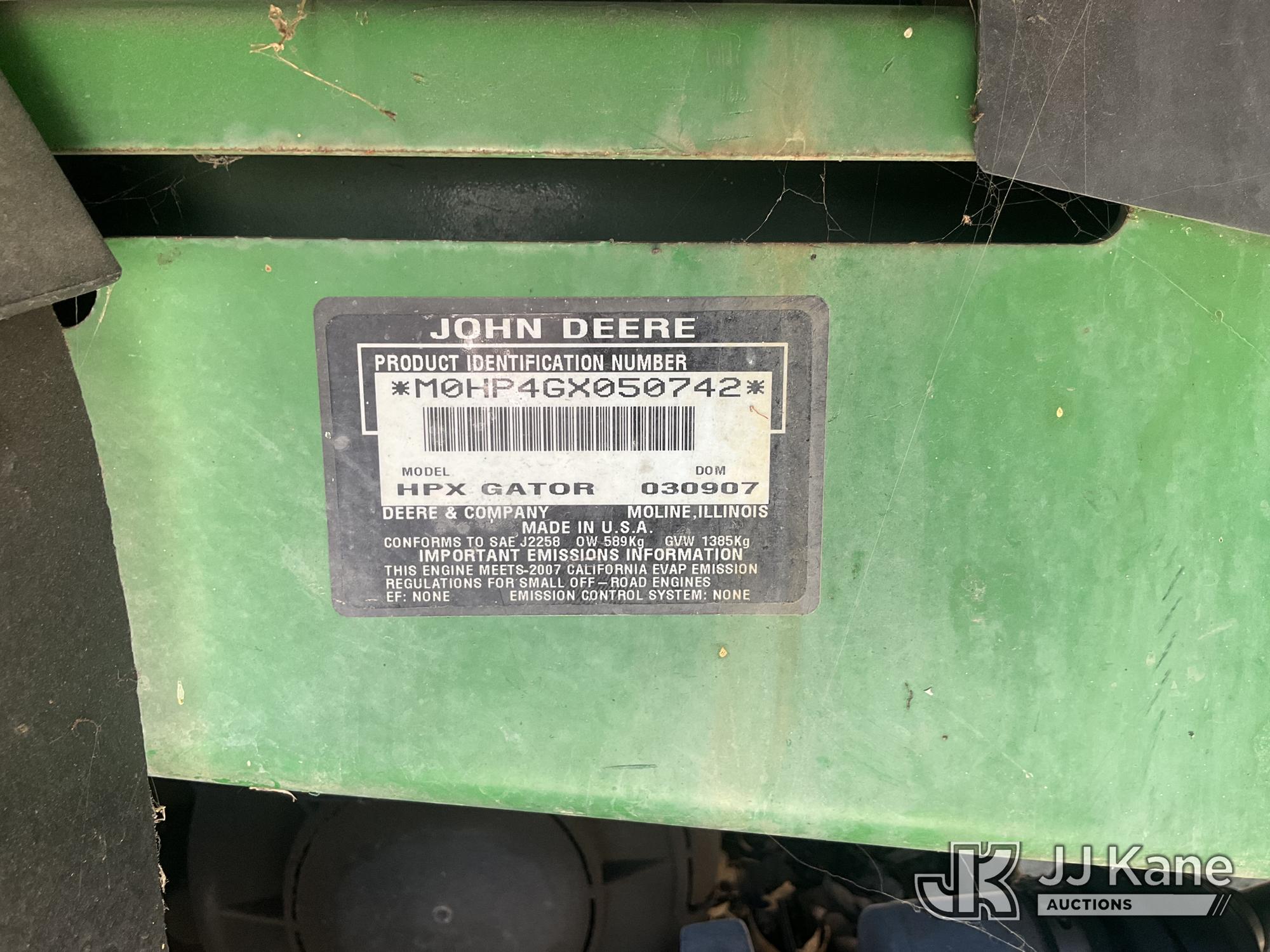 0 John Deere GATOR