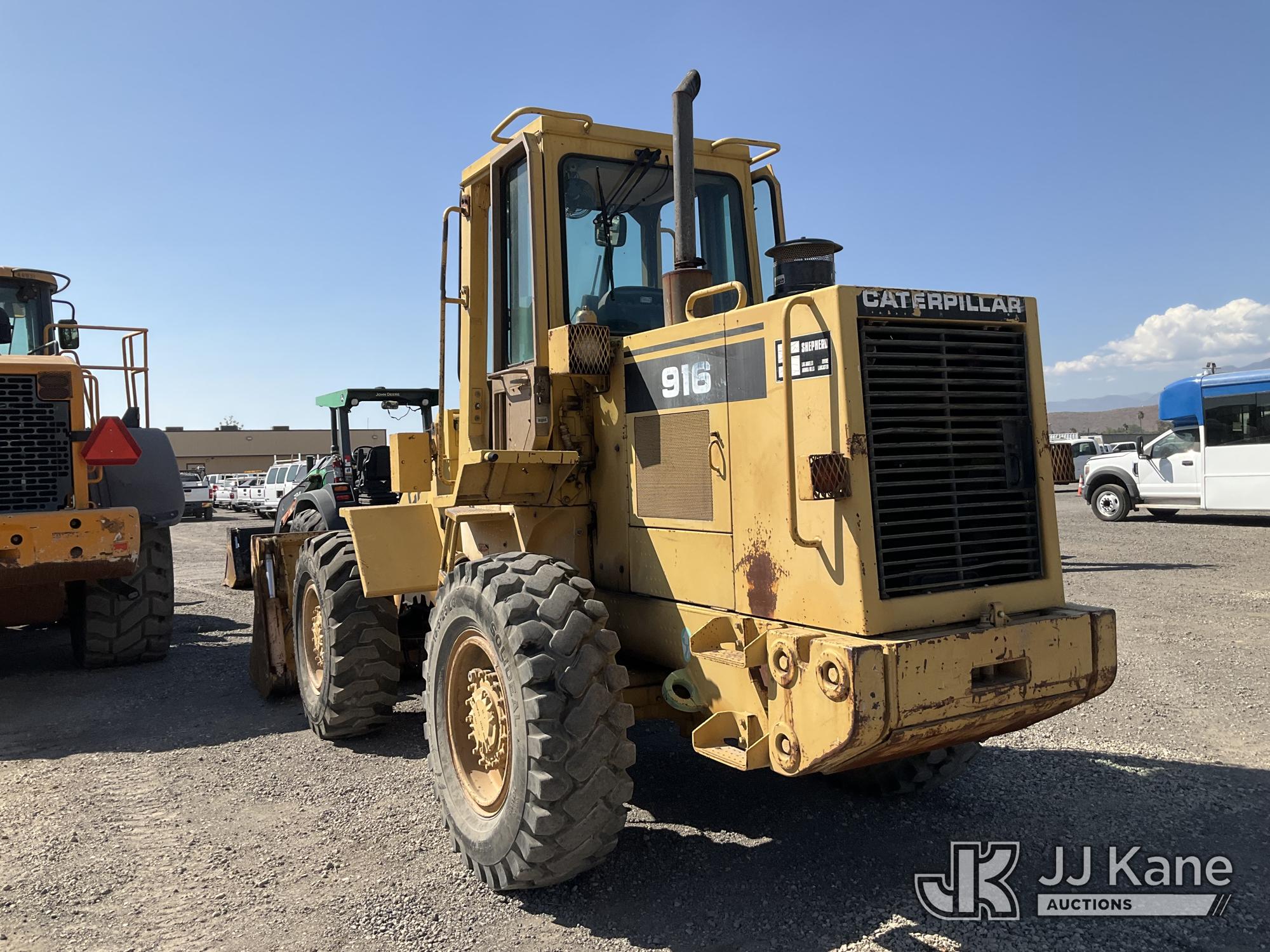 1989 Caterpillar 916