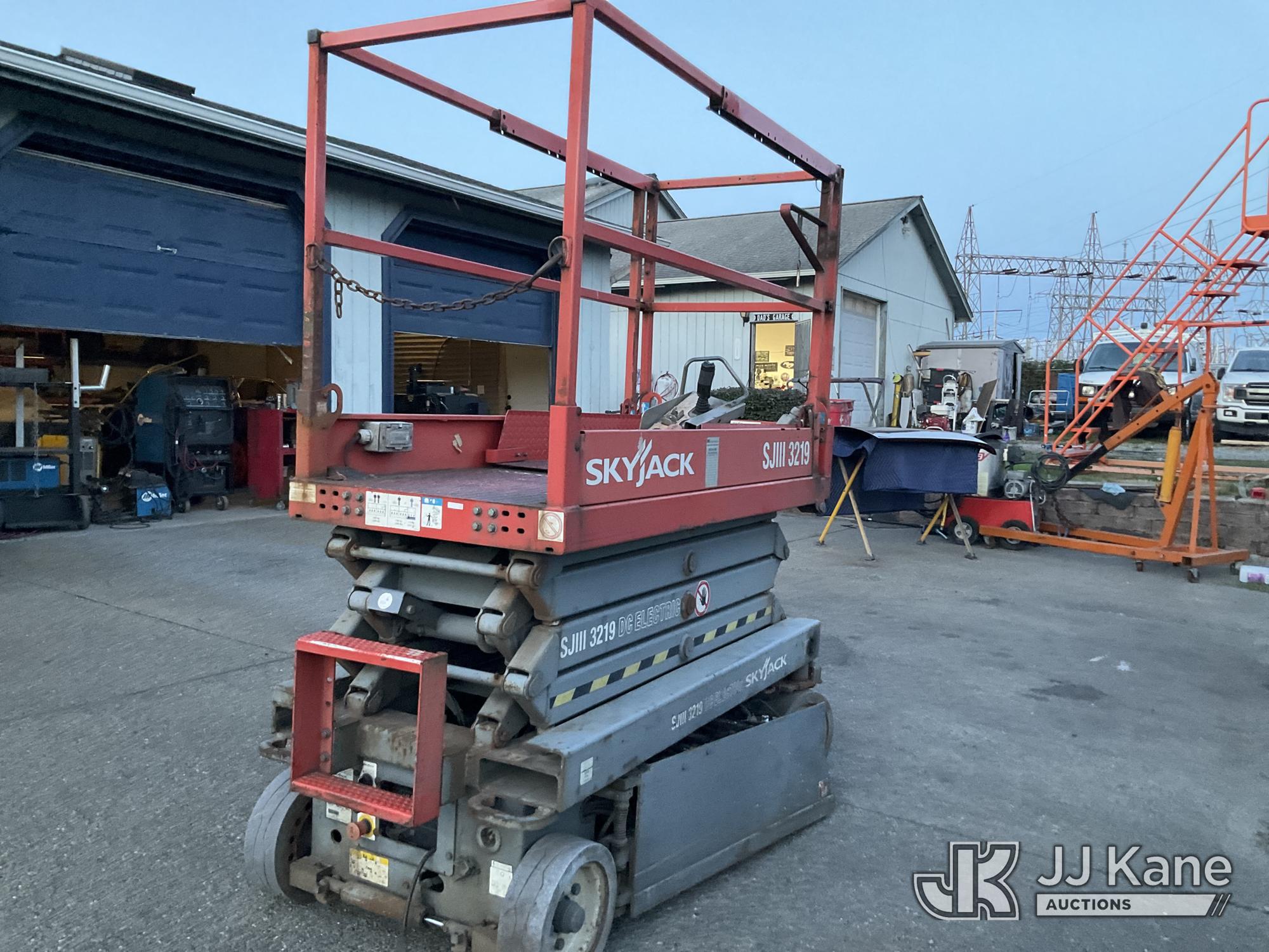 2013 Skyjack SJ3219