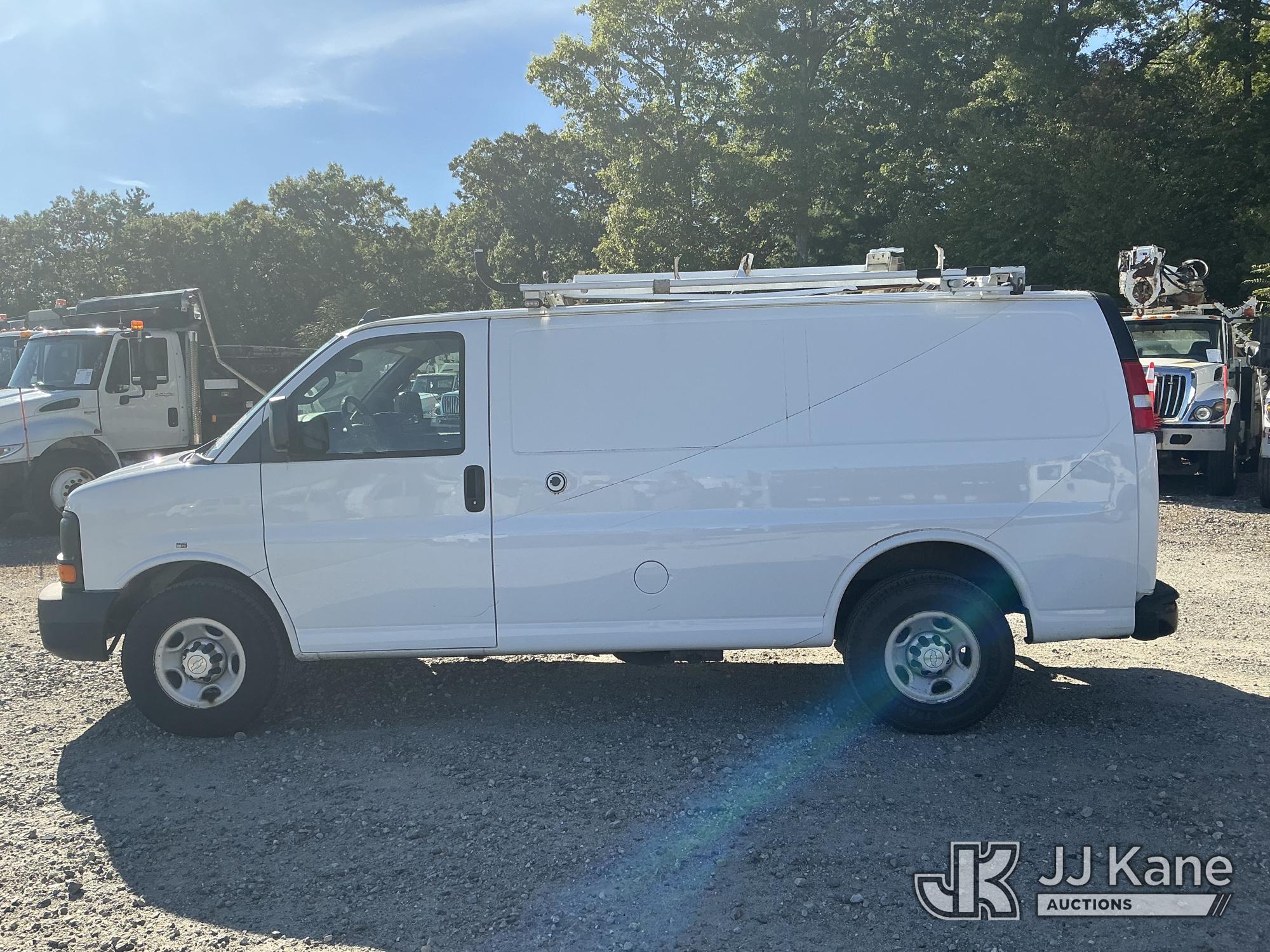 2016 Chevrolet Express G2500