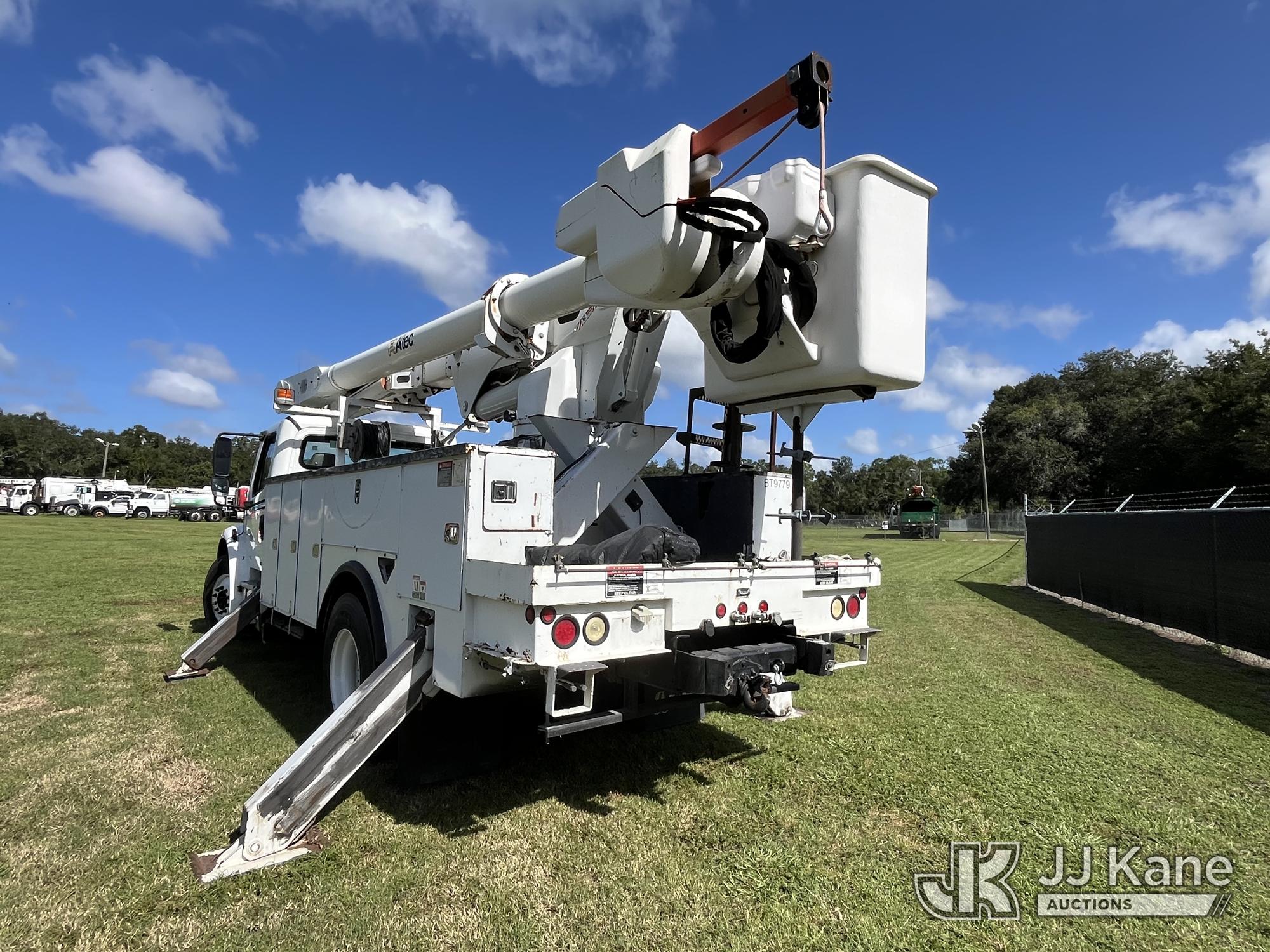 2012 Freightliner M2 106