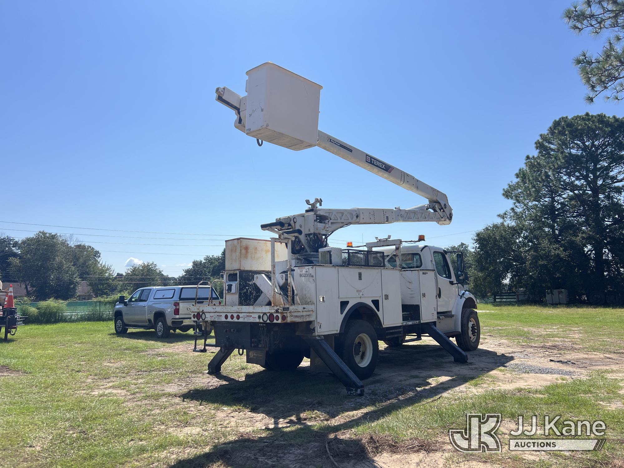 2017 Freightliner M2 106 4x4