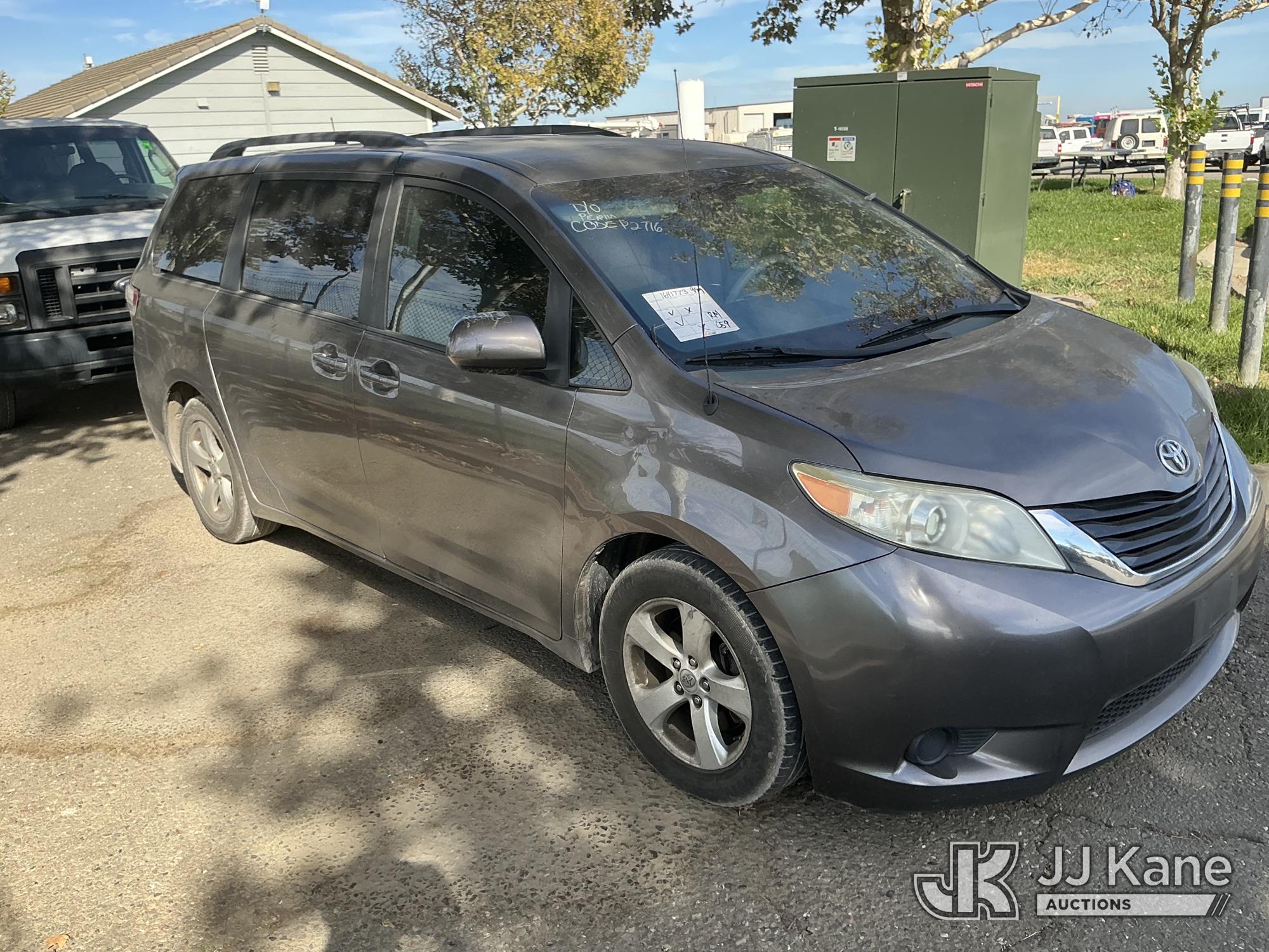 2014 Toyota SIENNA