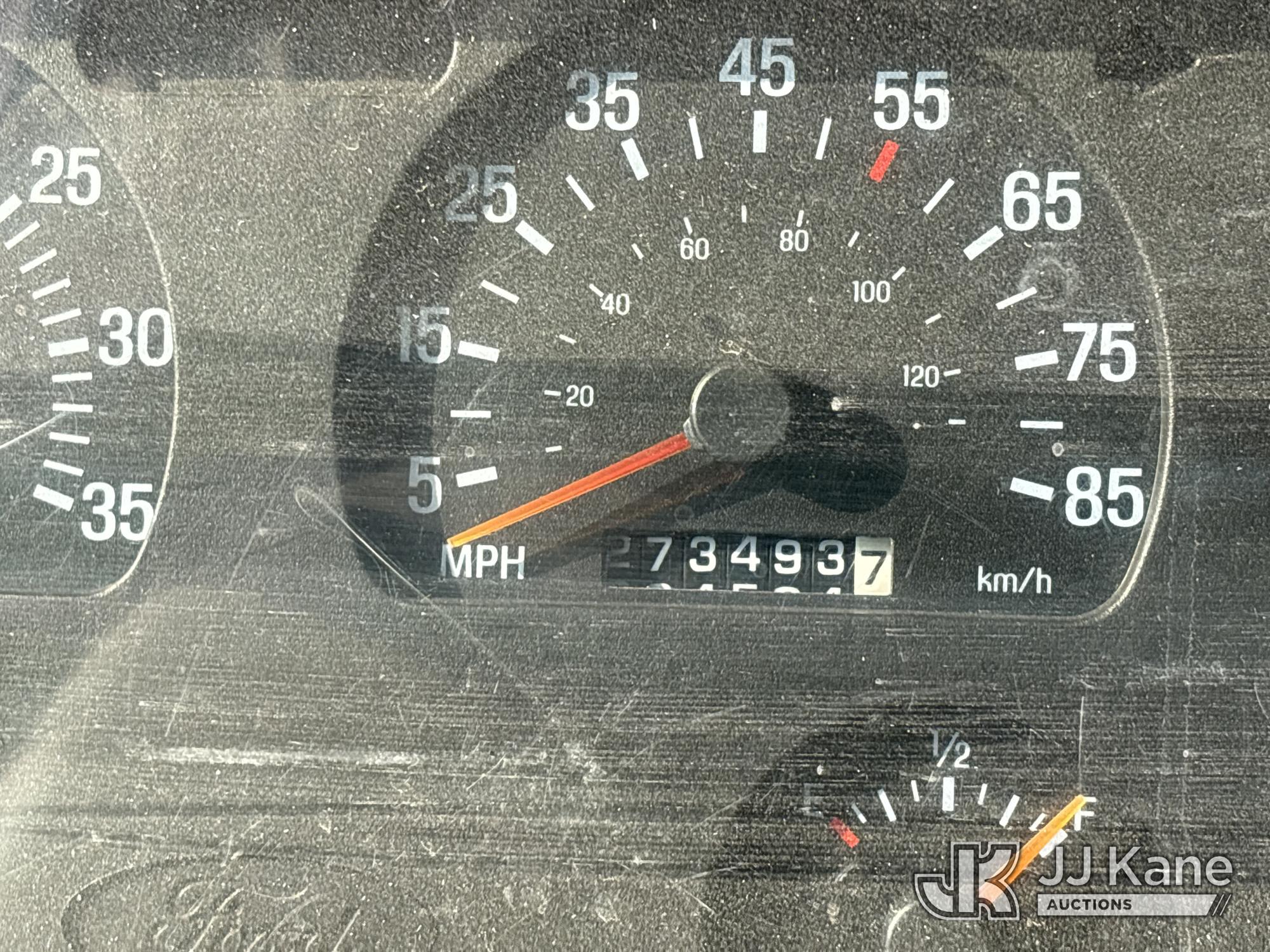 1998 Ford 8000