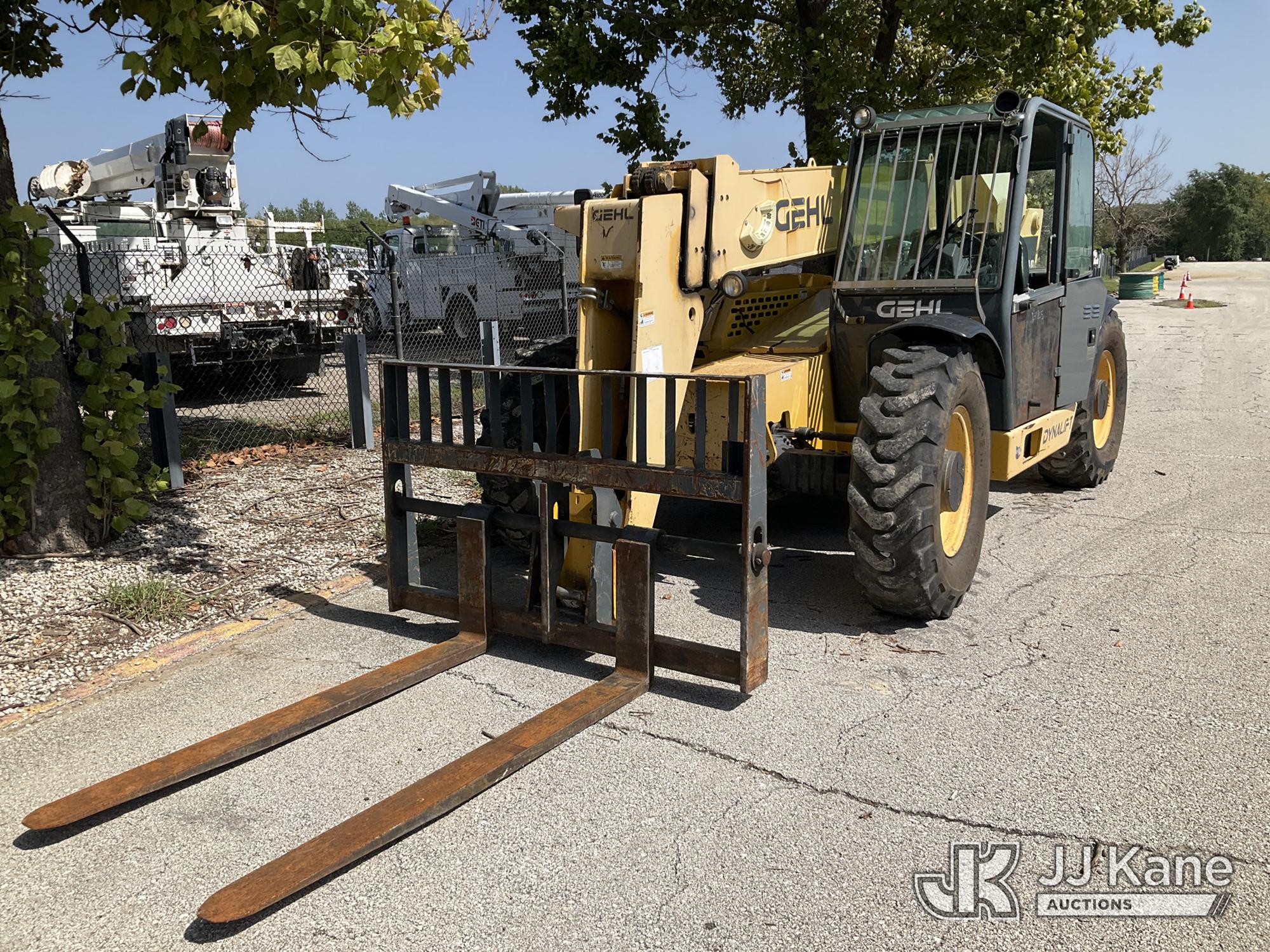 Photo of 2014 Gehl DL1240H