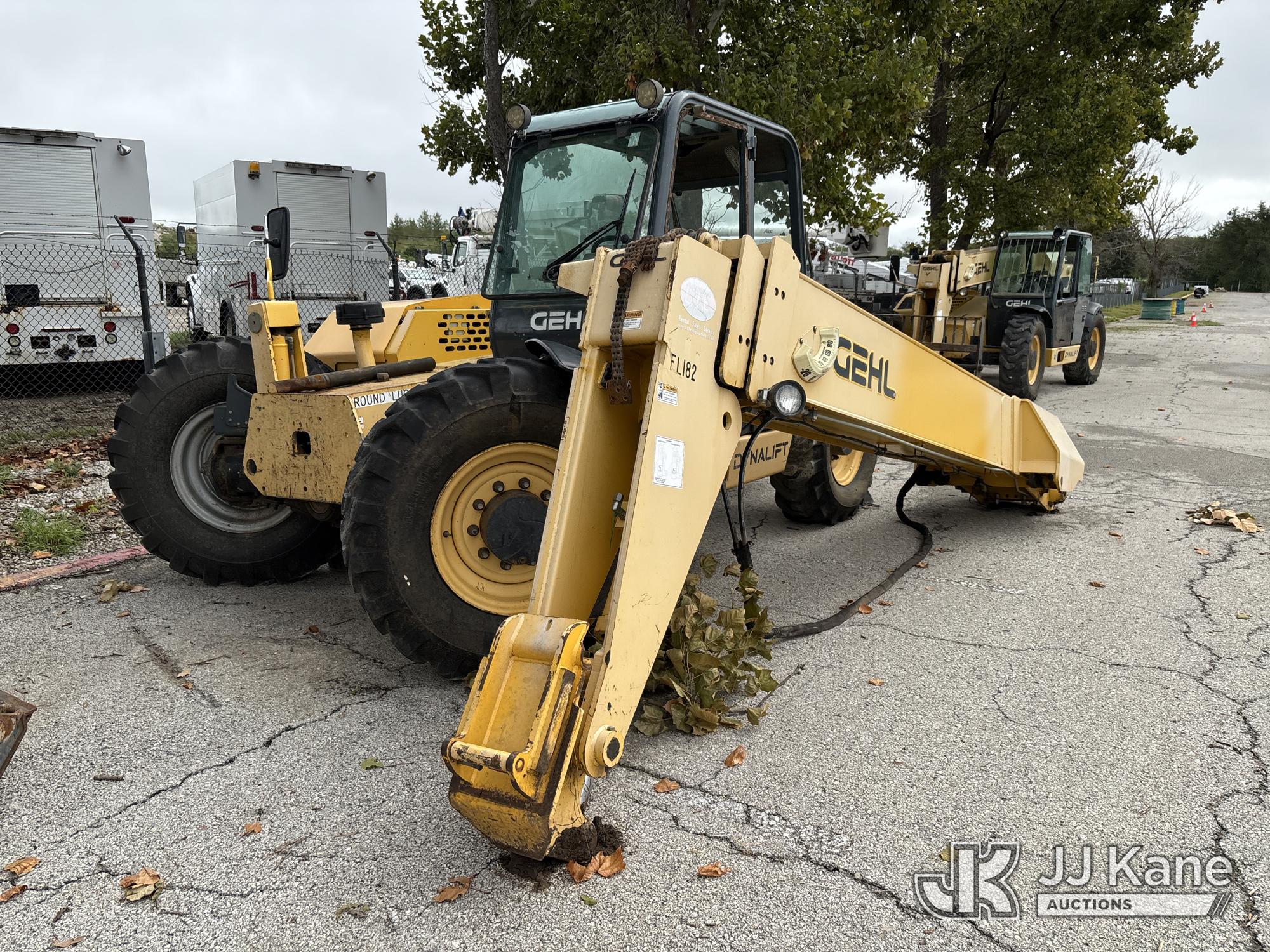 Photo of 2011 Gehl DL1240