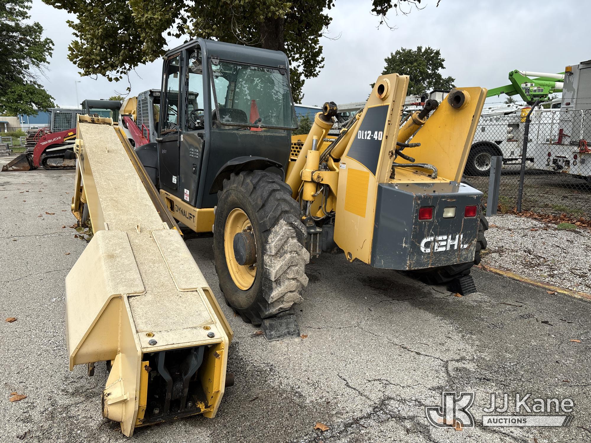 2011 Gehl DL1240