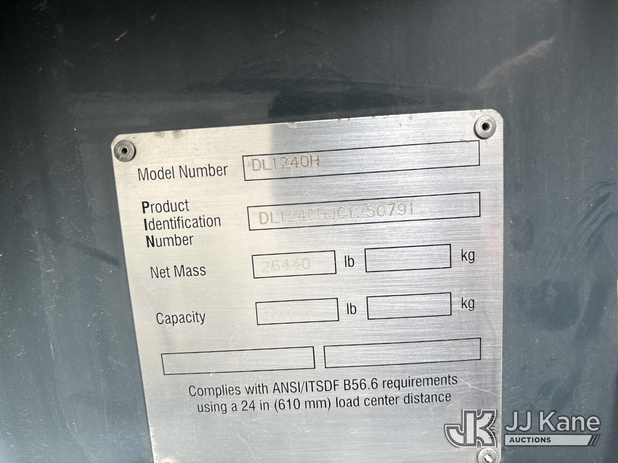 2011 Gehl DL1240