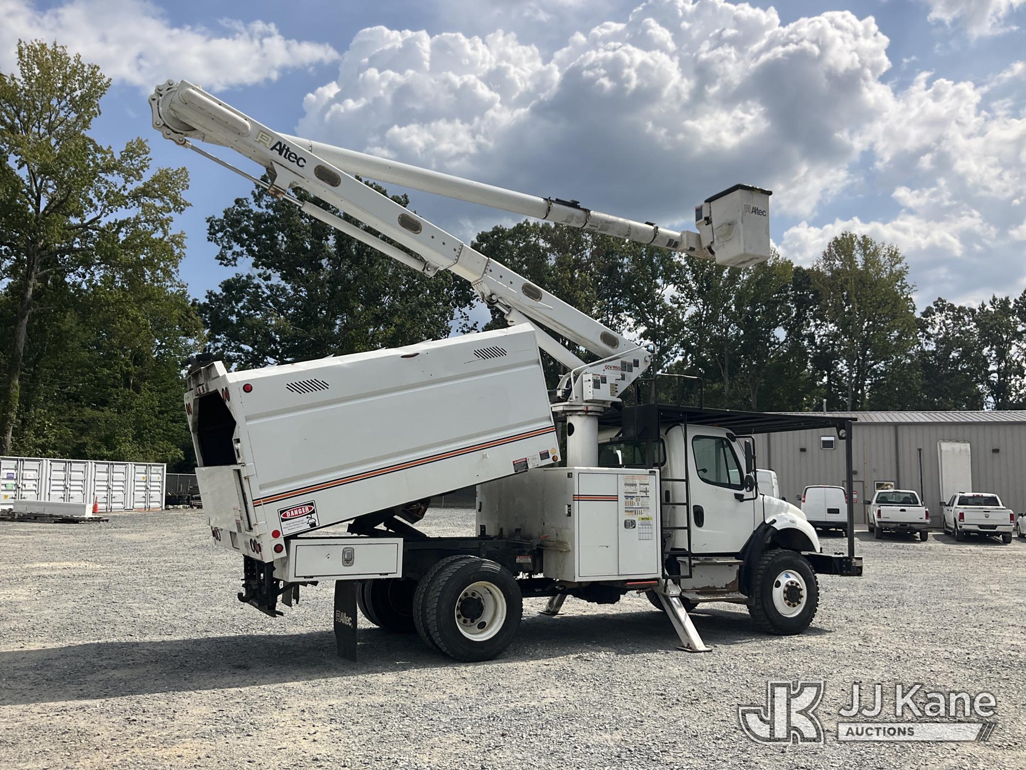 2015 Freightliner M2 106