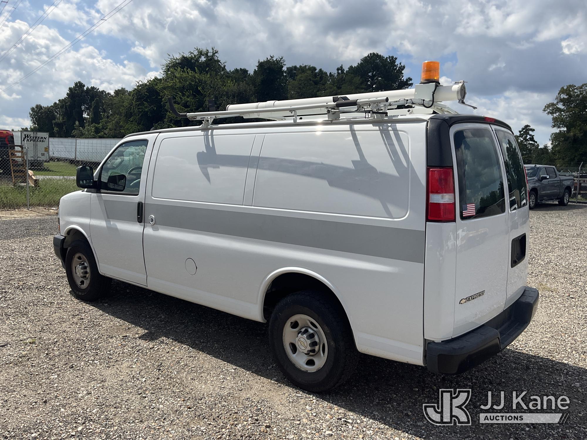 2020 Chevrolet Express G2500