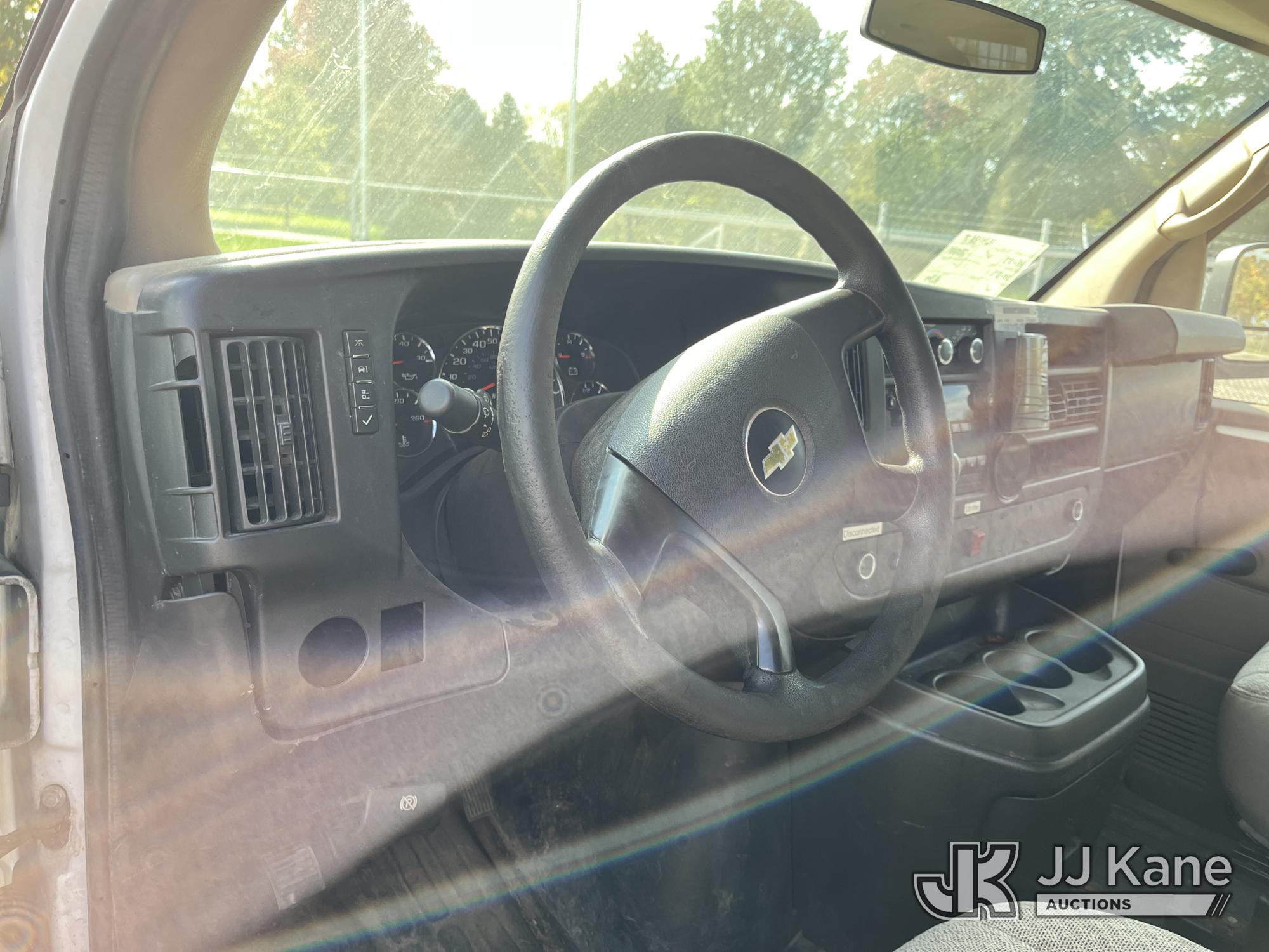 2011 Chevrolet Express G2500