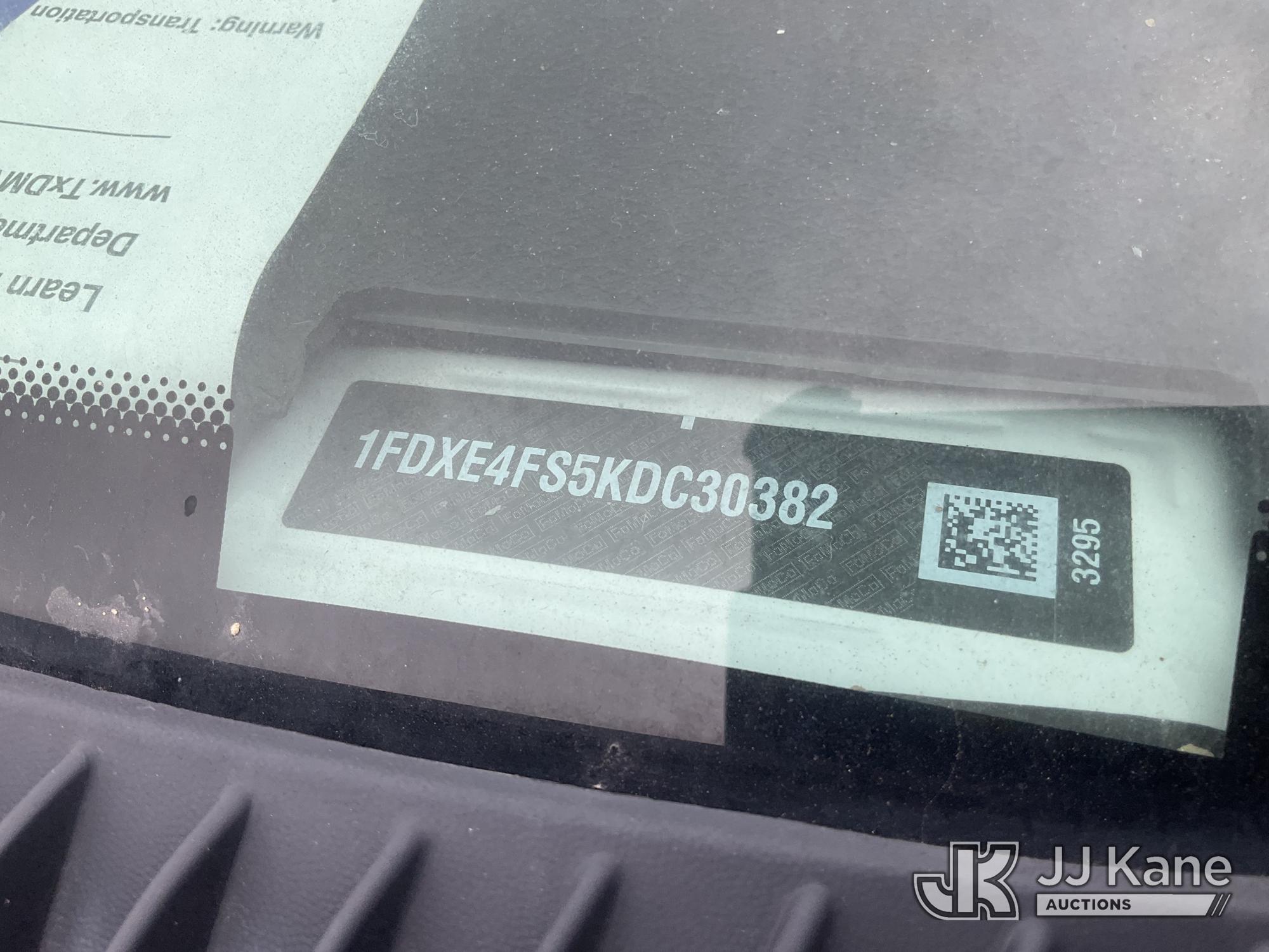 2019 Ford E450