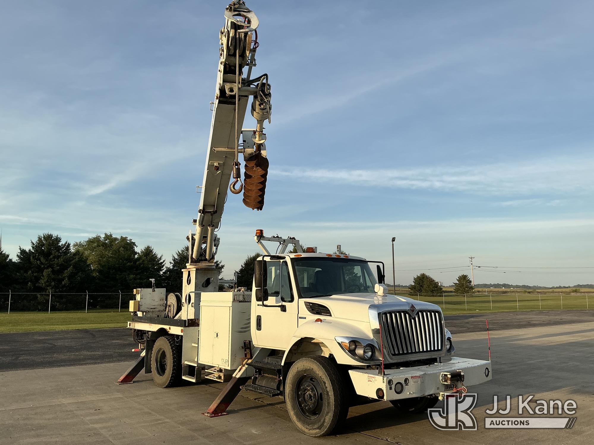 2009 International 730