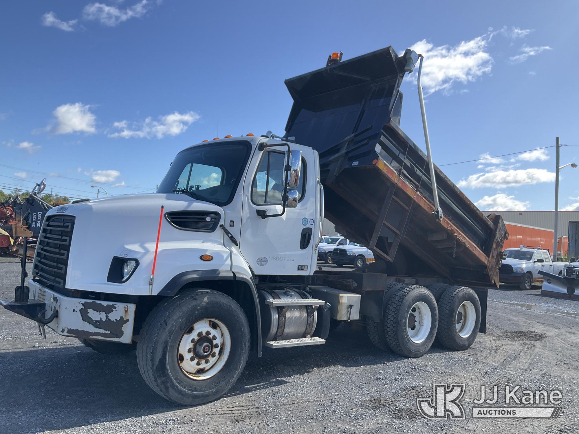 2016 Freightliner 114SD
