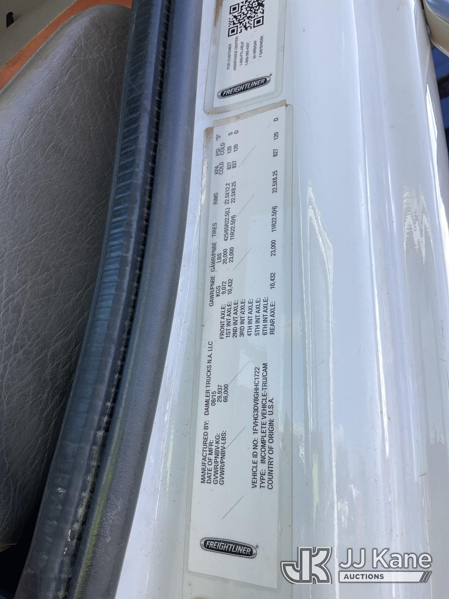 2016 Freightliner 114SD