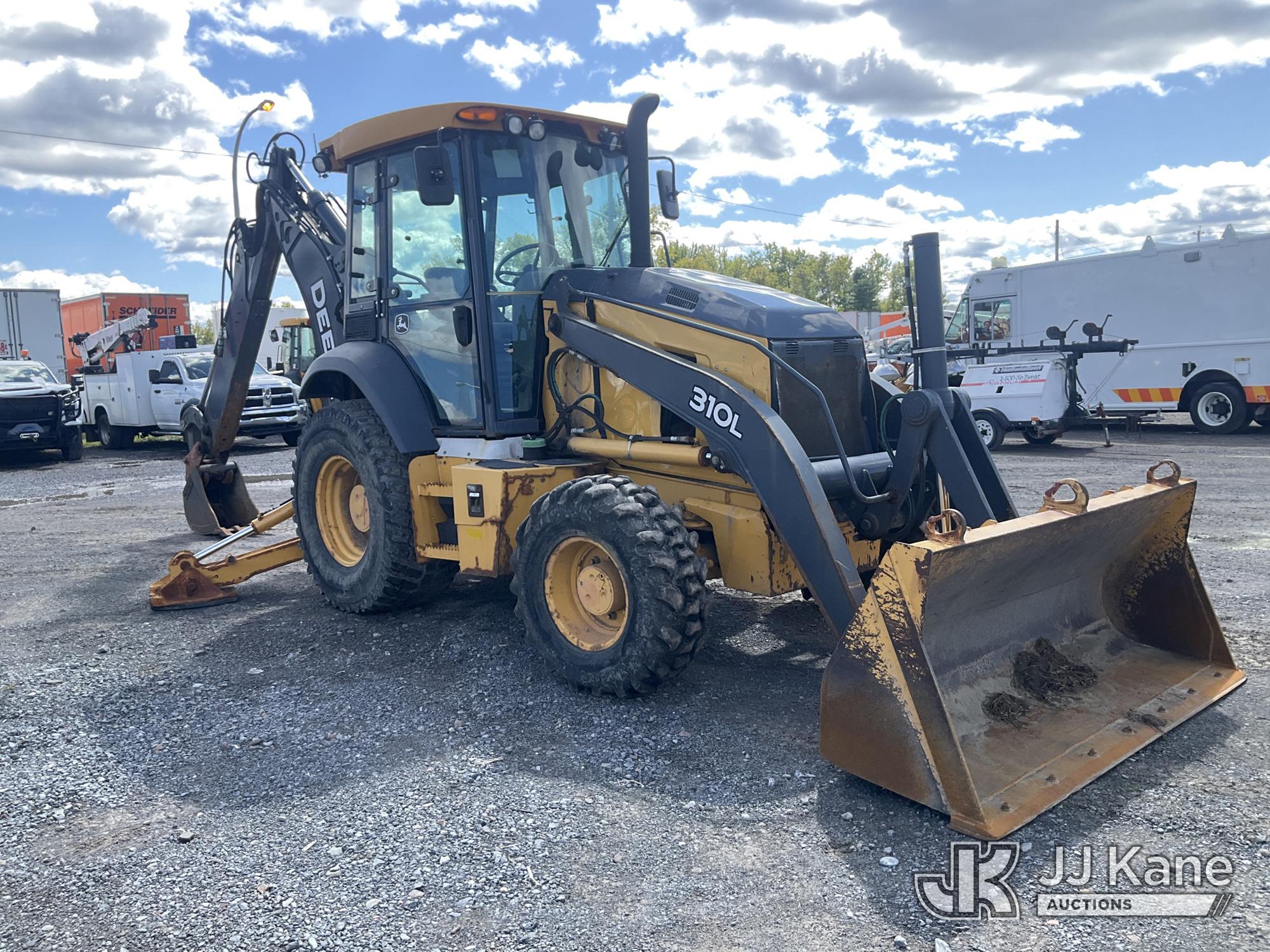 2017 John Deere 310J