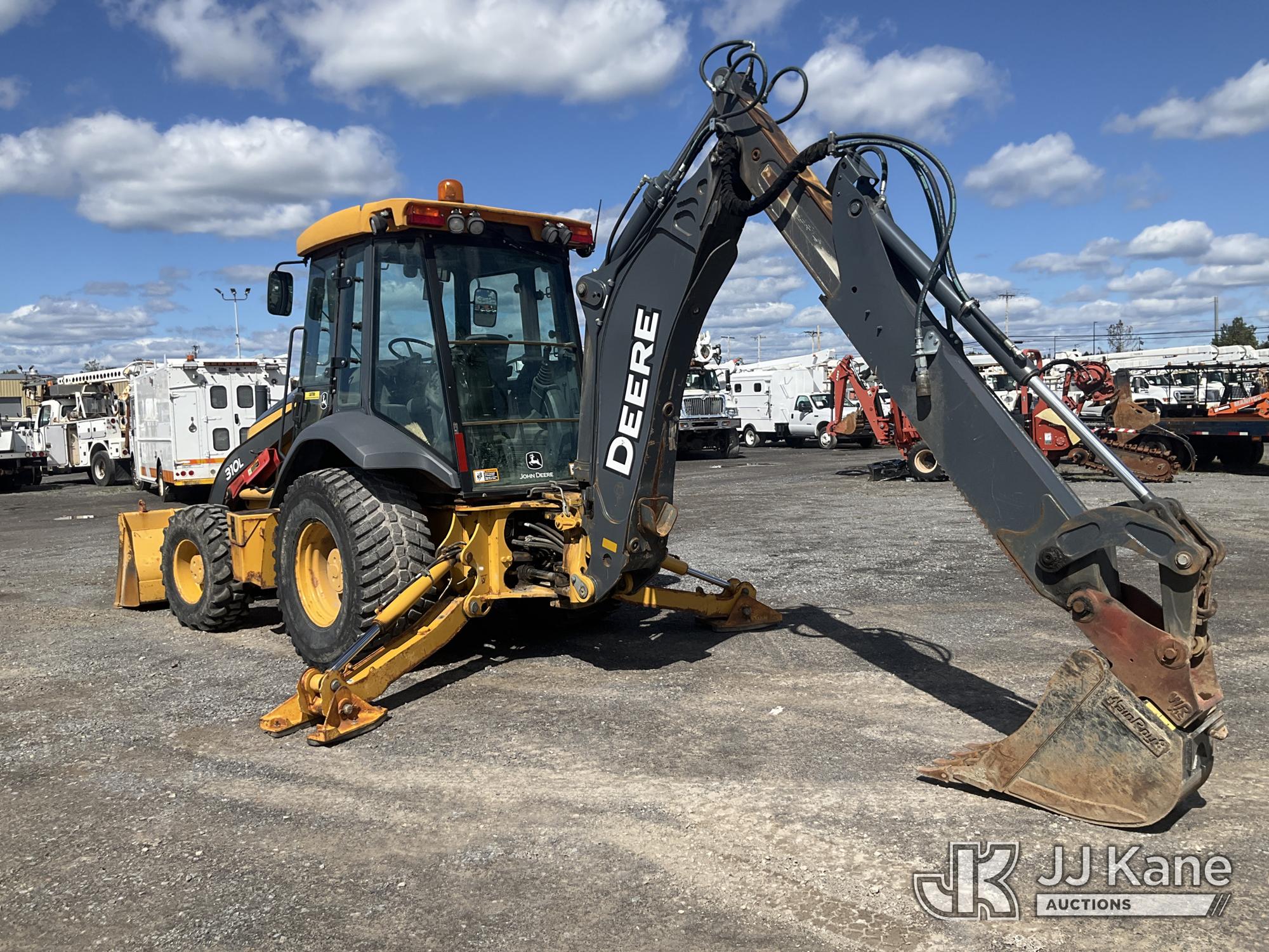 2017 John Deere 310J