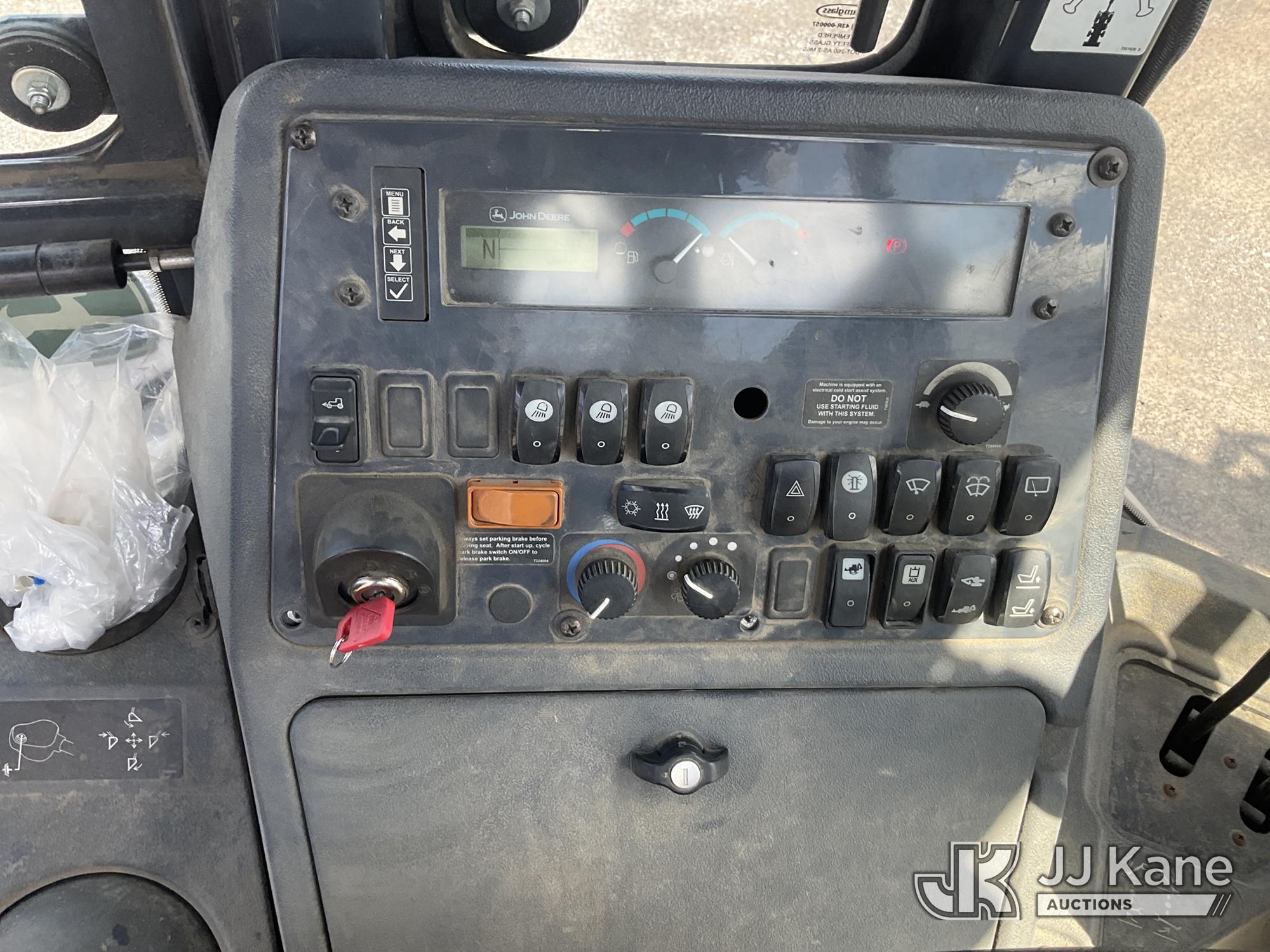 2017 John Deere 310J