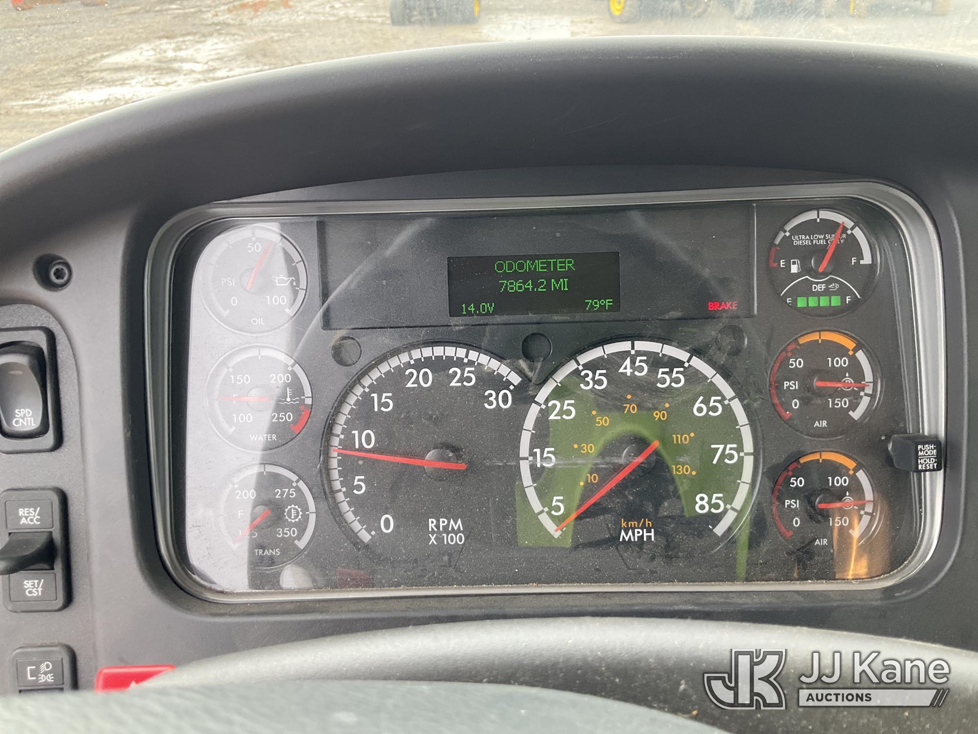 2021 Freightliner M2 112