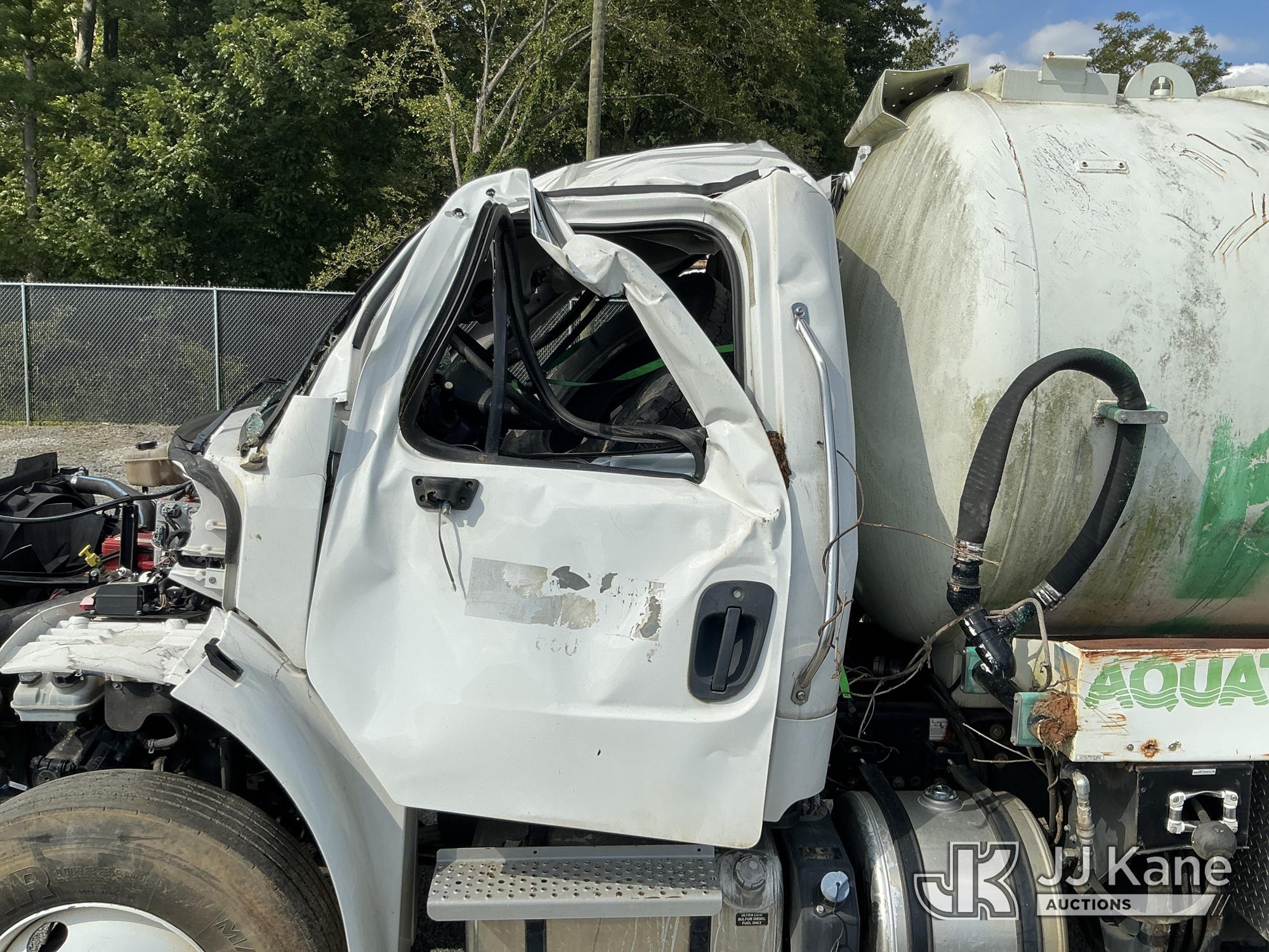 2019 Freightliner M2 106