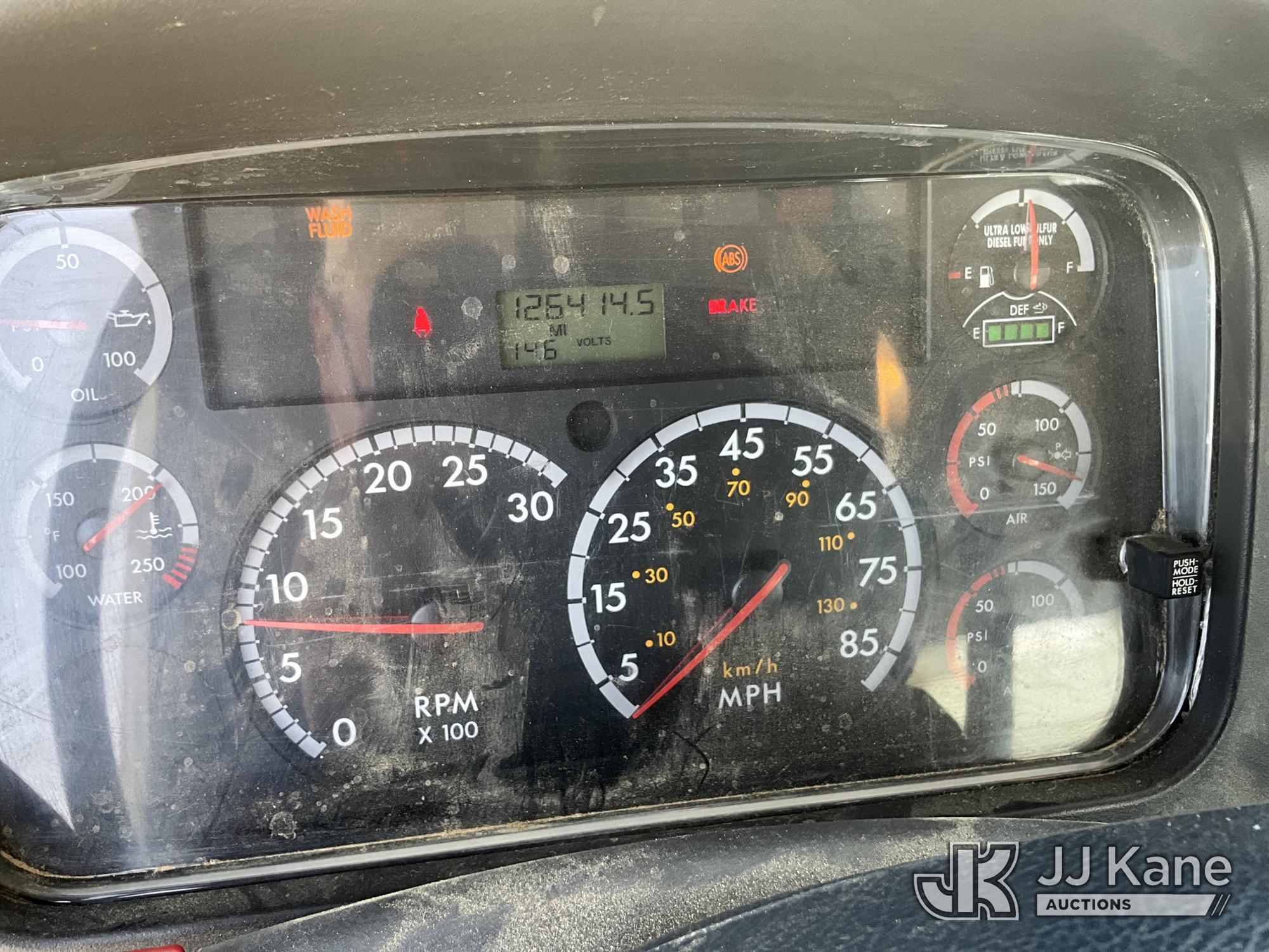 2014 Freightliner M2 106