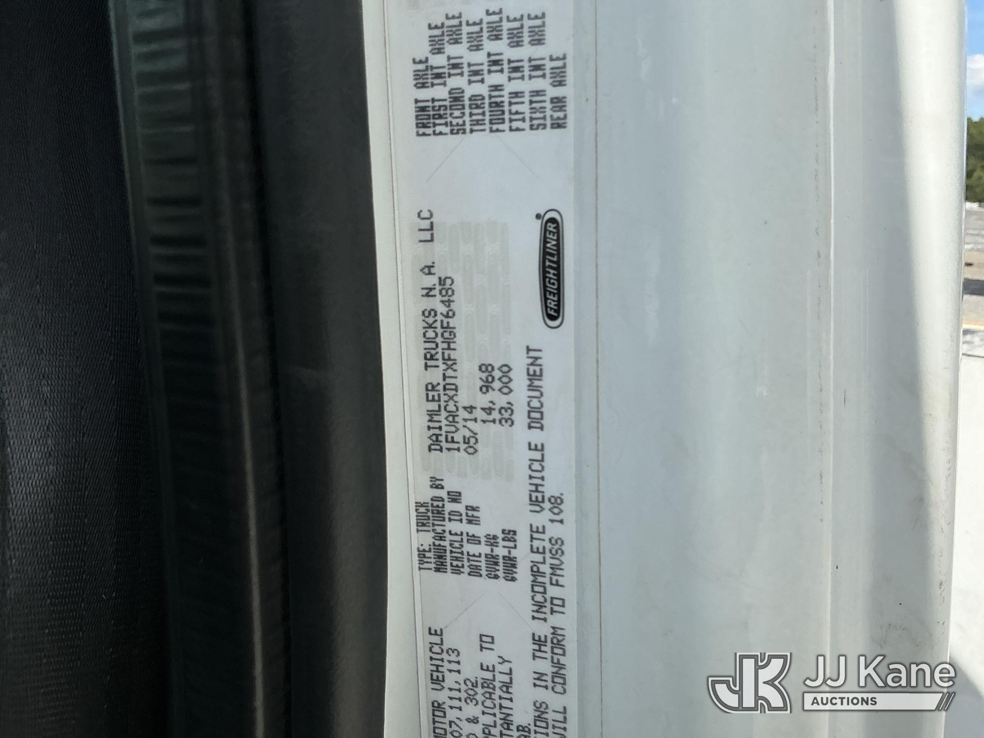2015 Freightliner M2 106