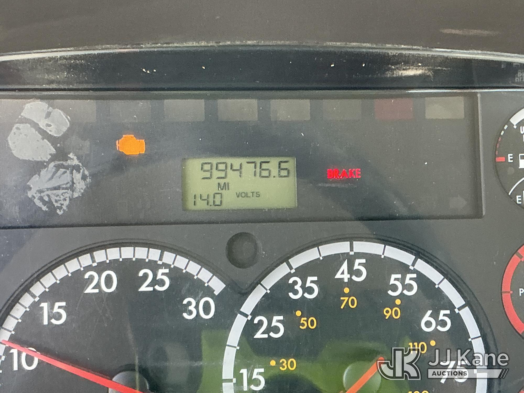2015 Freightliner M2 106