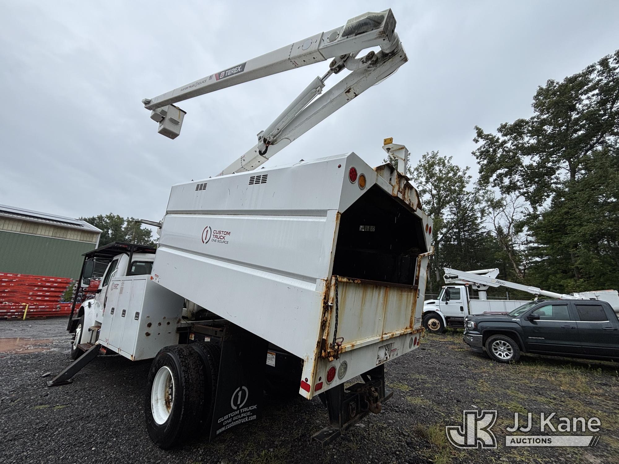 2022 Freightliner M2