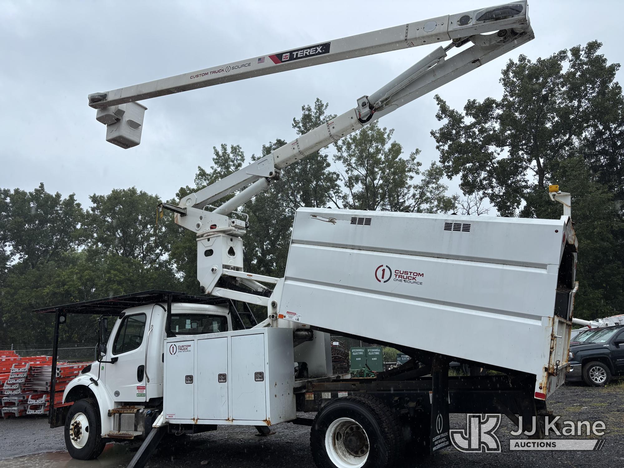 2022 Freightliner M2
