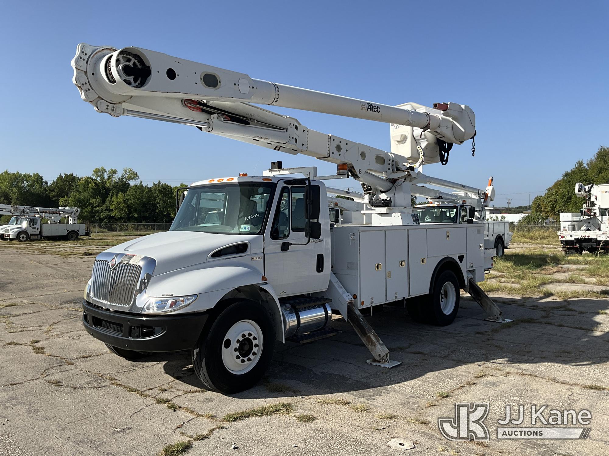 Photo of 2014 International DuraStar 4300