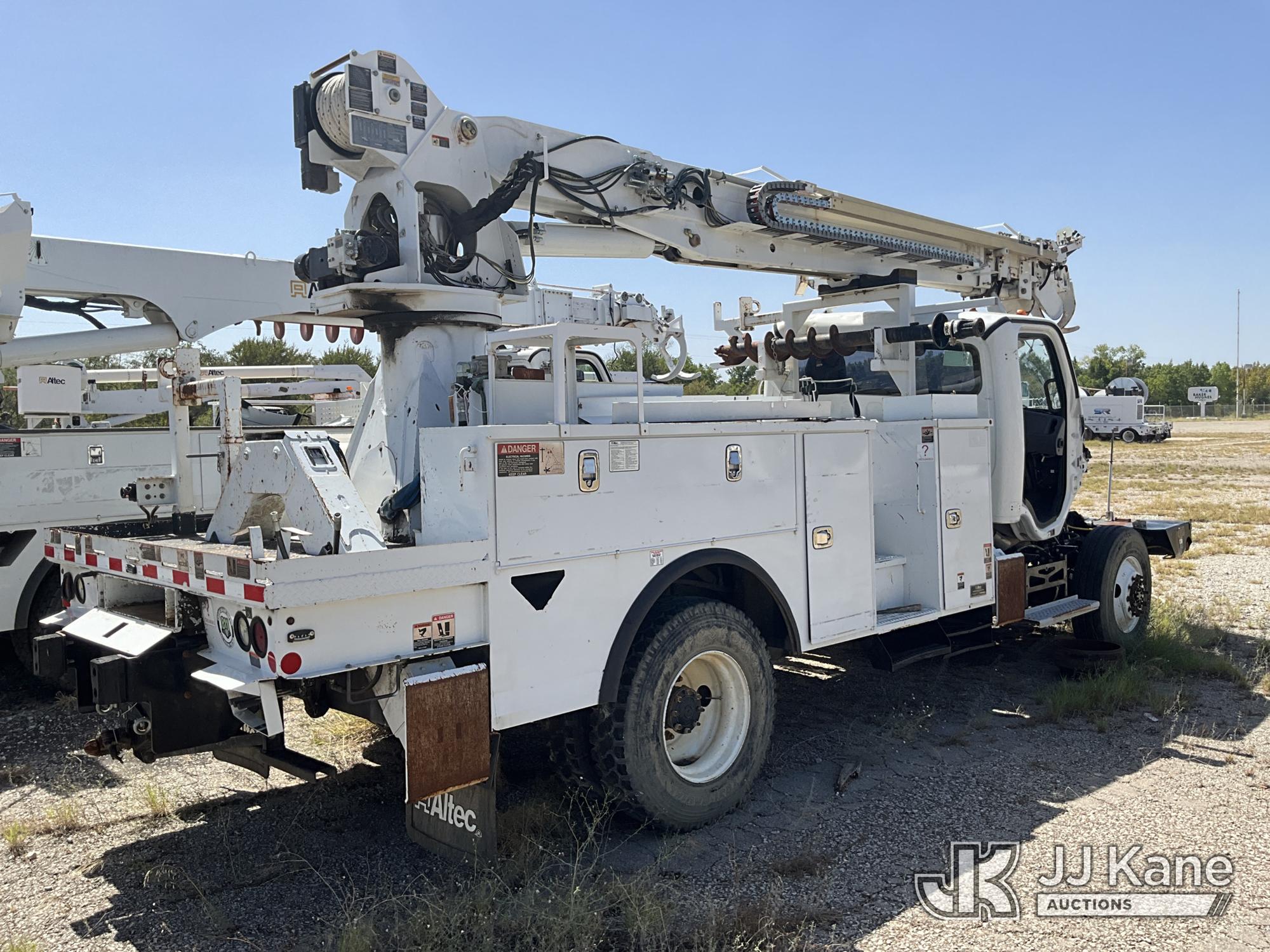 2018 Freightliner M2 106