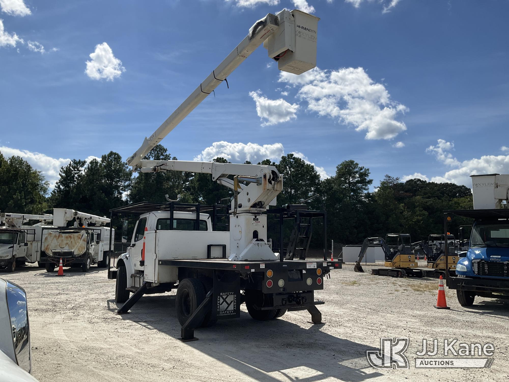 2015 Freightliner M2 106