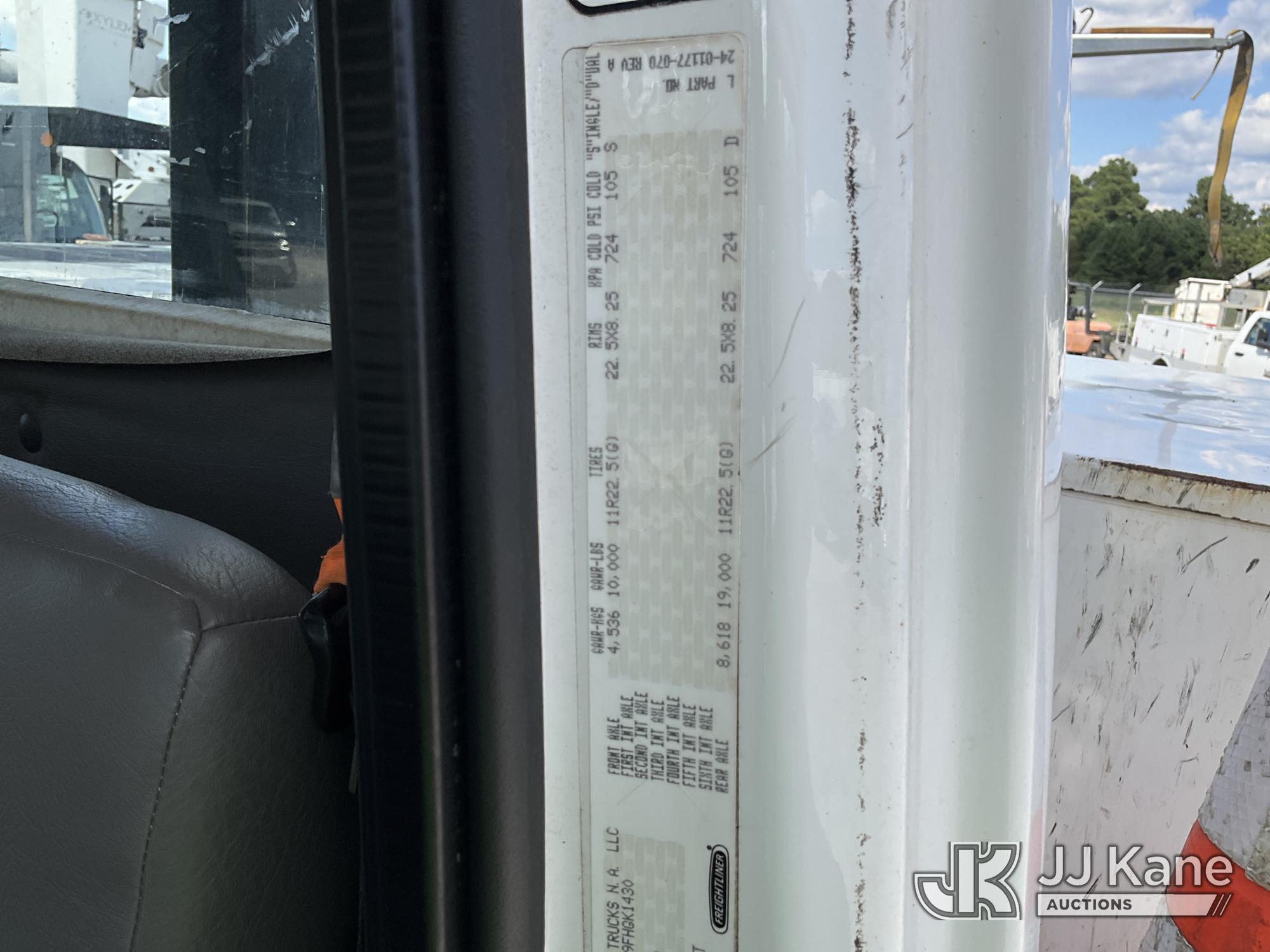 2015 Freightliner M2 106