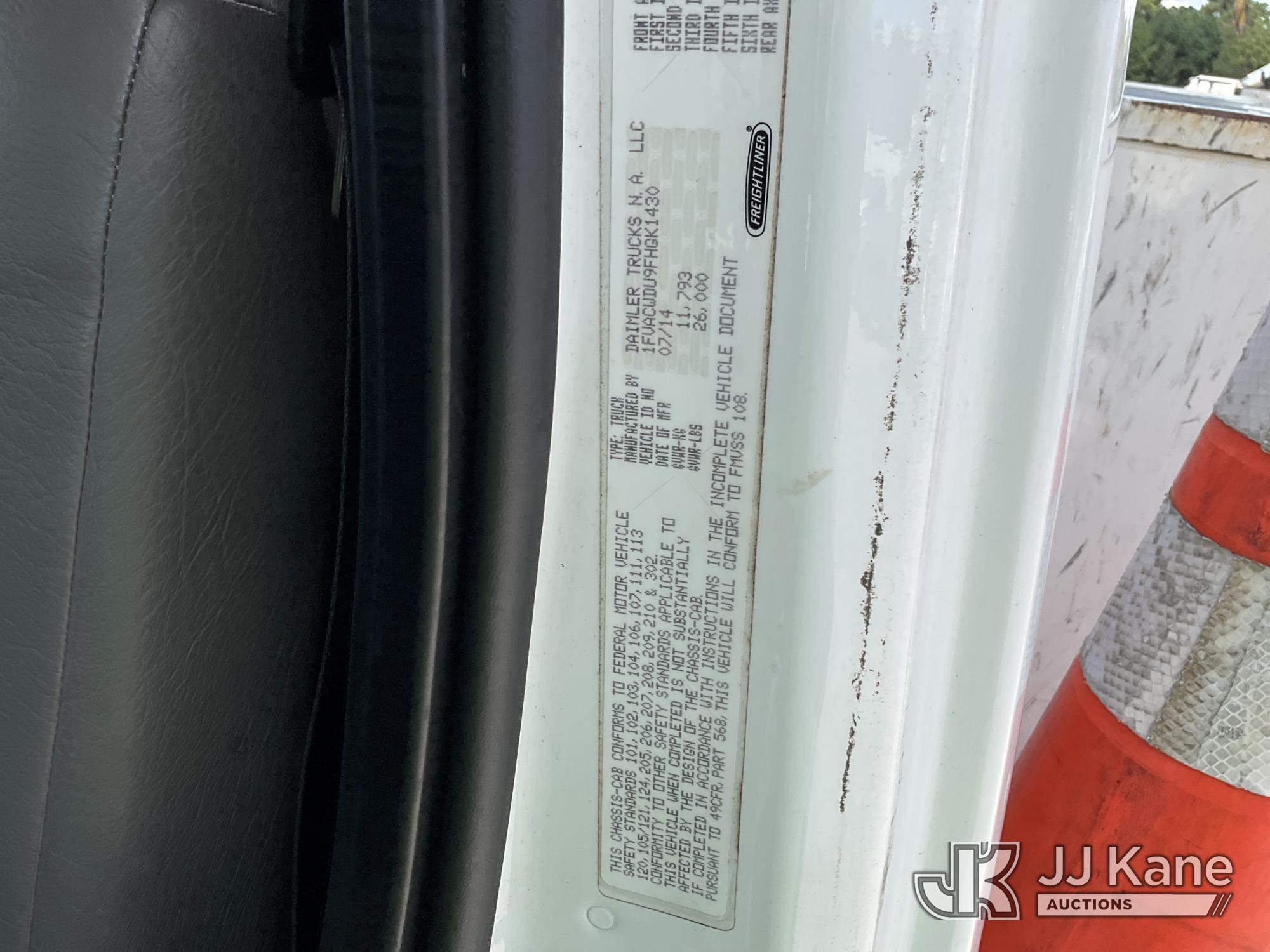2015 Freightliner M2 106