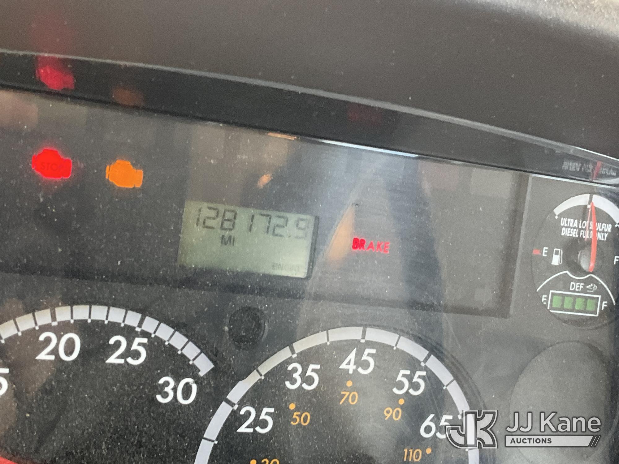 2015 Freightliner M2 106