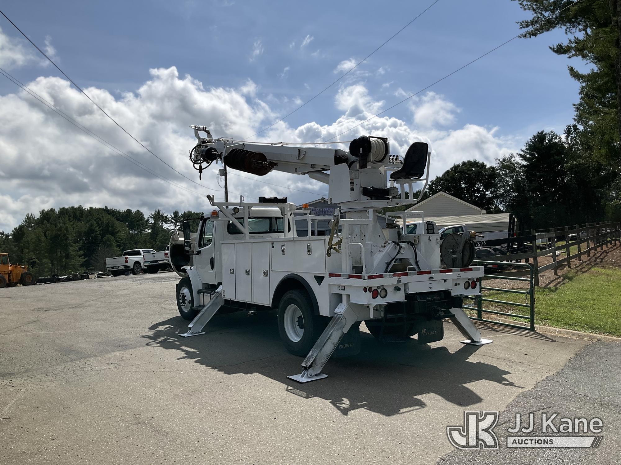 2015 Freightliner M2 106