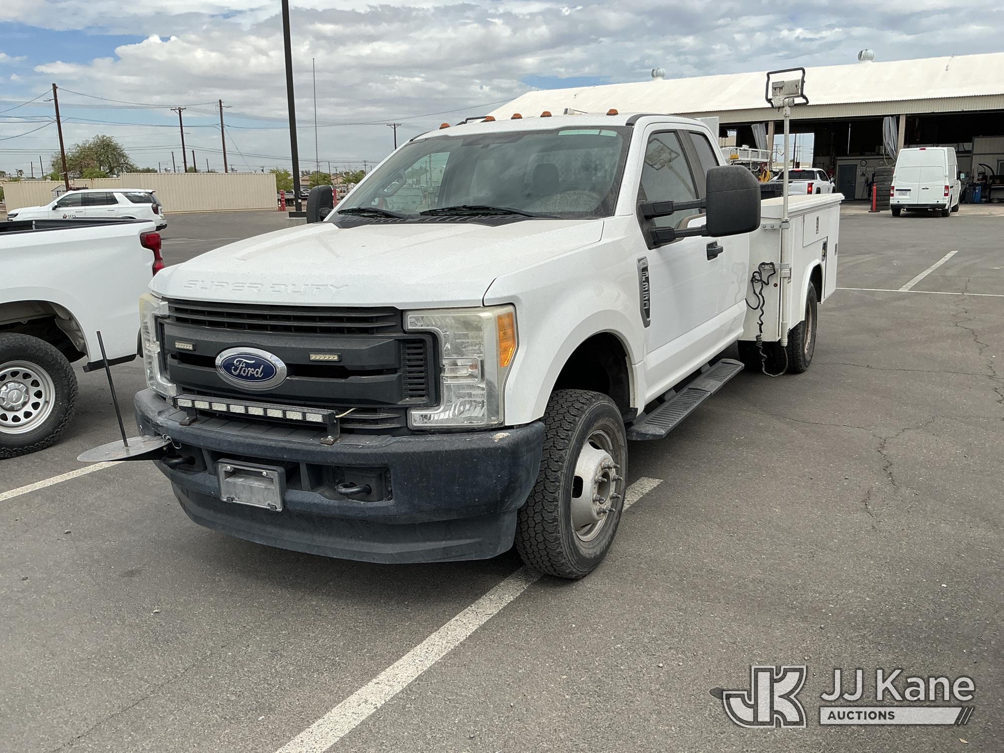 Photo of 2017 Ford F-350 SD