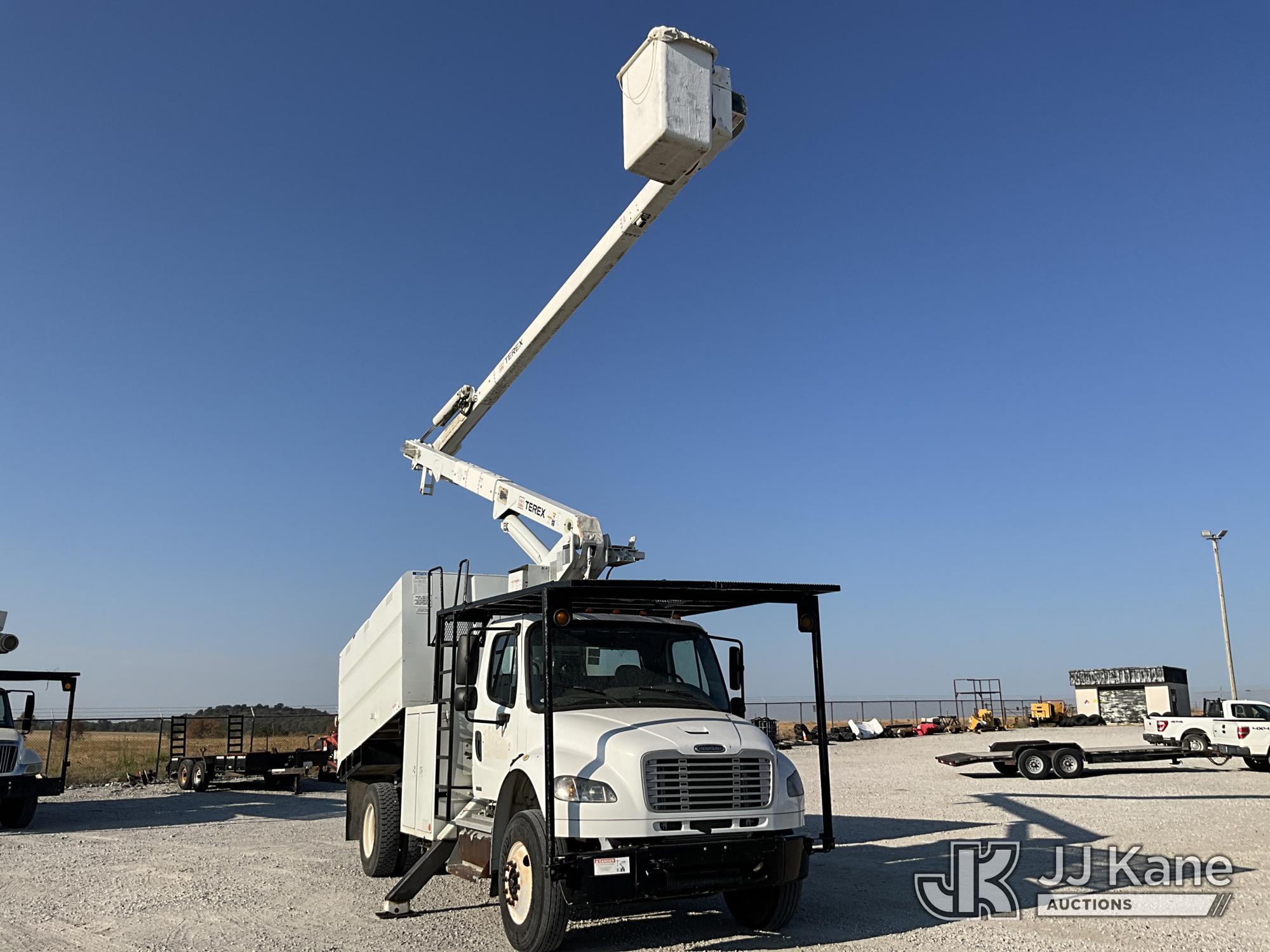 2011 Freightliner M2 106