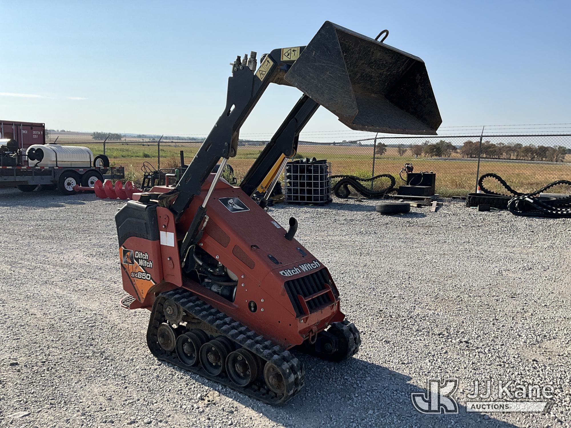 2016 Ditch Witch SK850