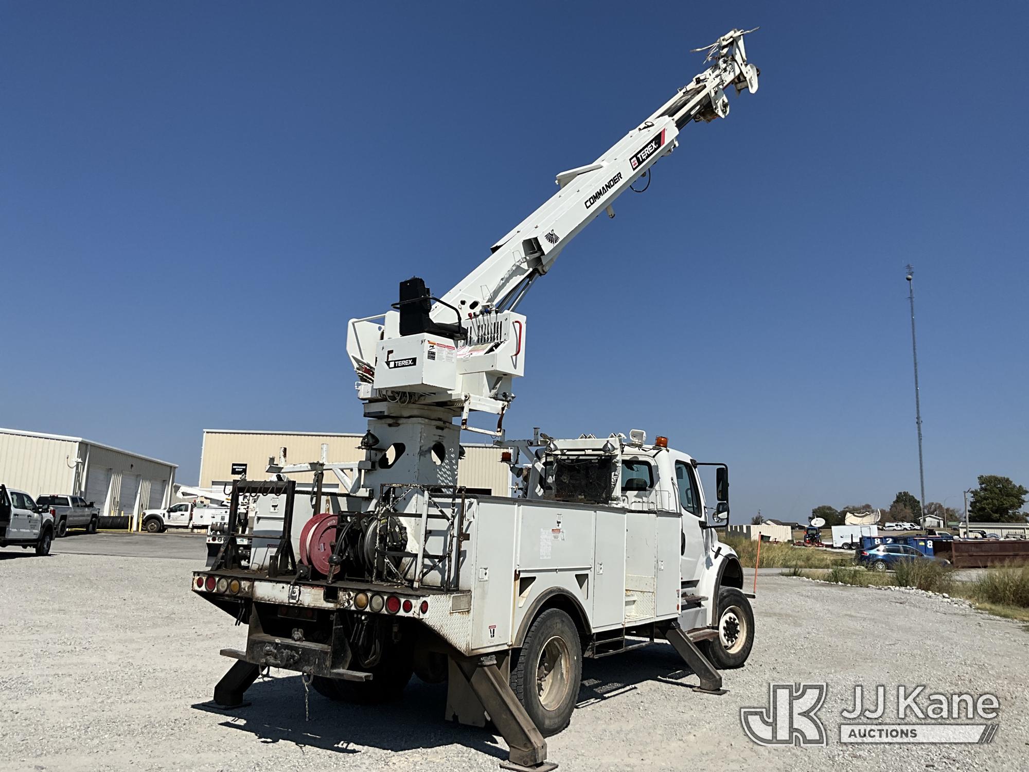 2013 Freightliner M2 106