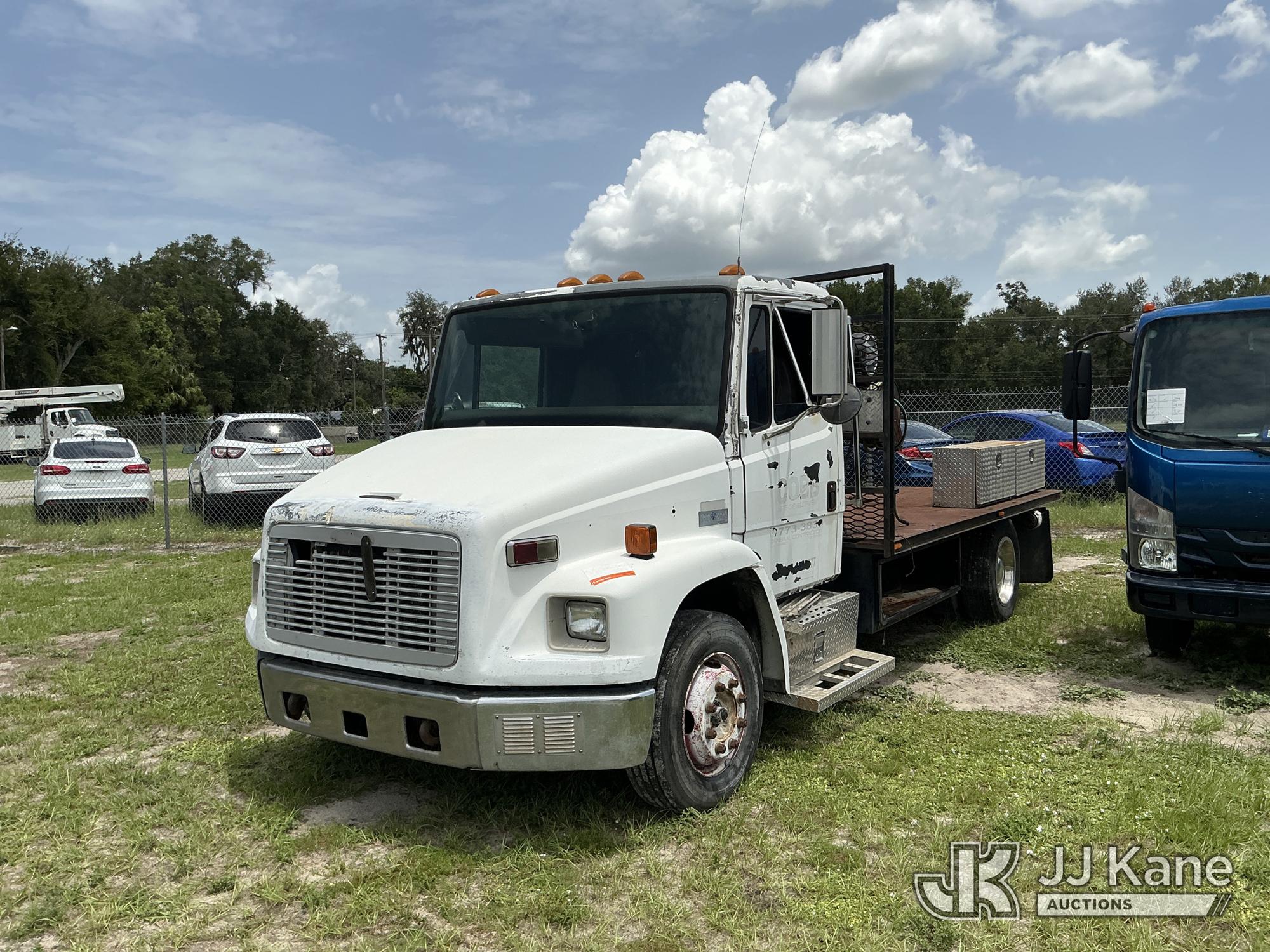 Photo of 2001 Freightliner FL60