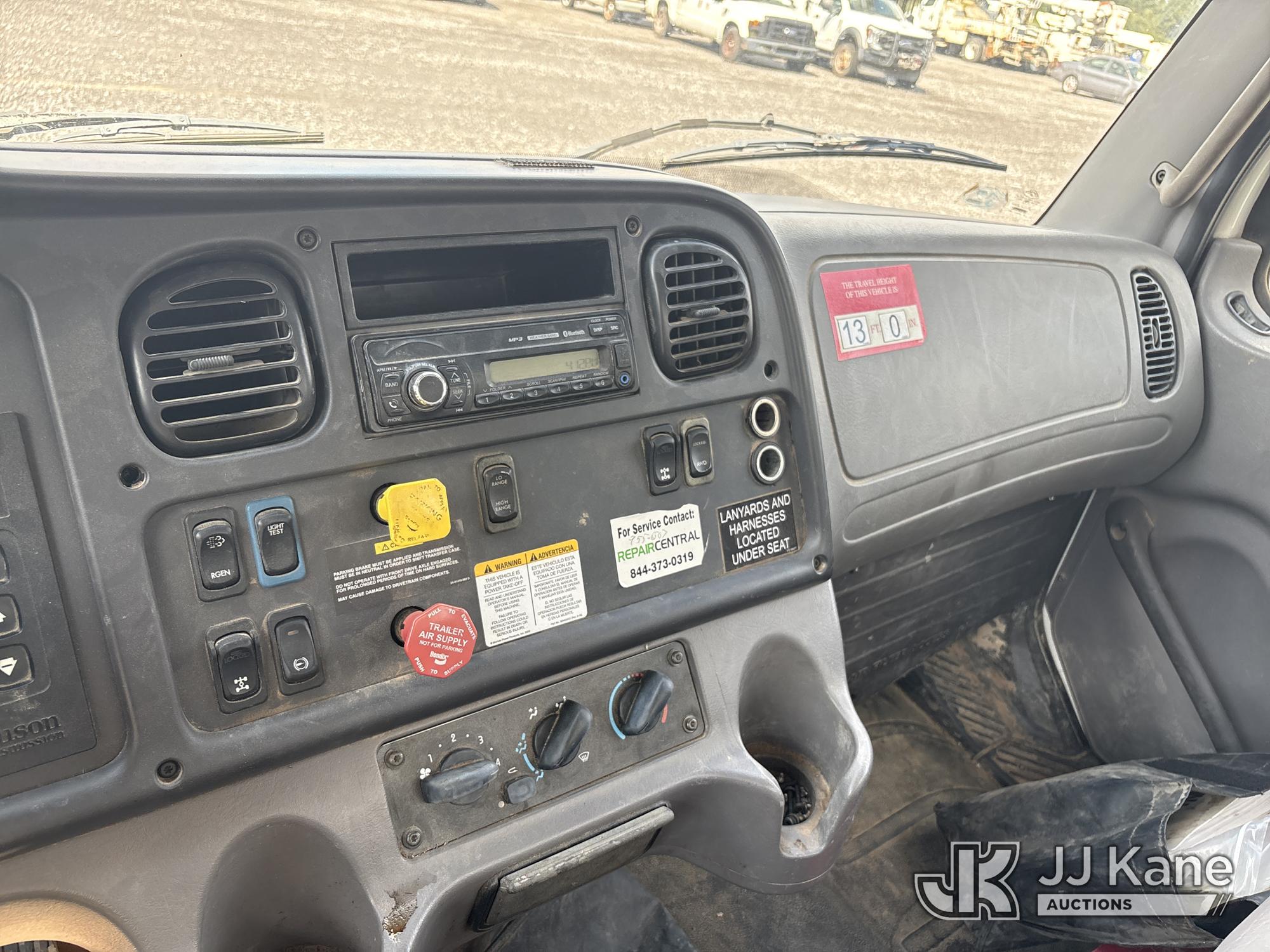 2016 Freightliner M2 106