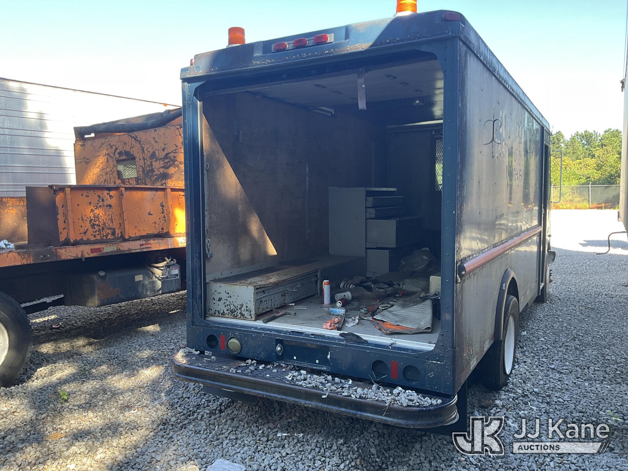 2005 Workhorse P42